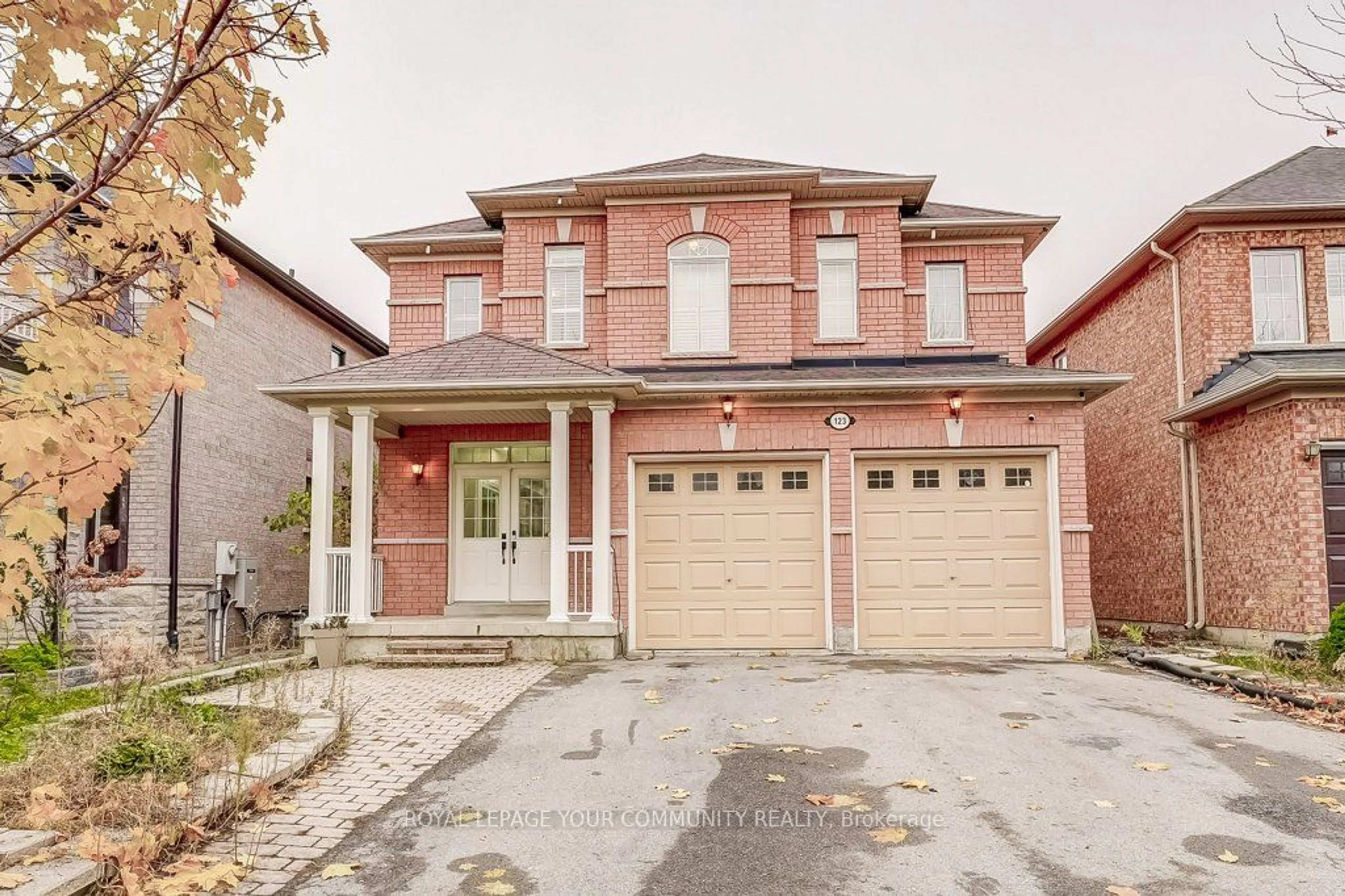 Home with brick exterior material for 123 Golden Orchard Rd, Vaughan Ontario L6A 0M7