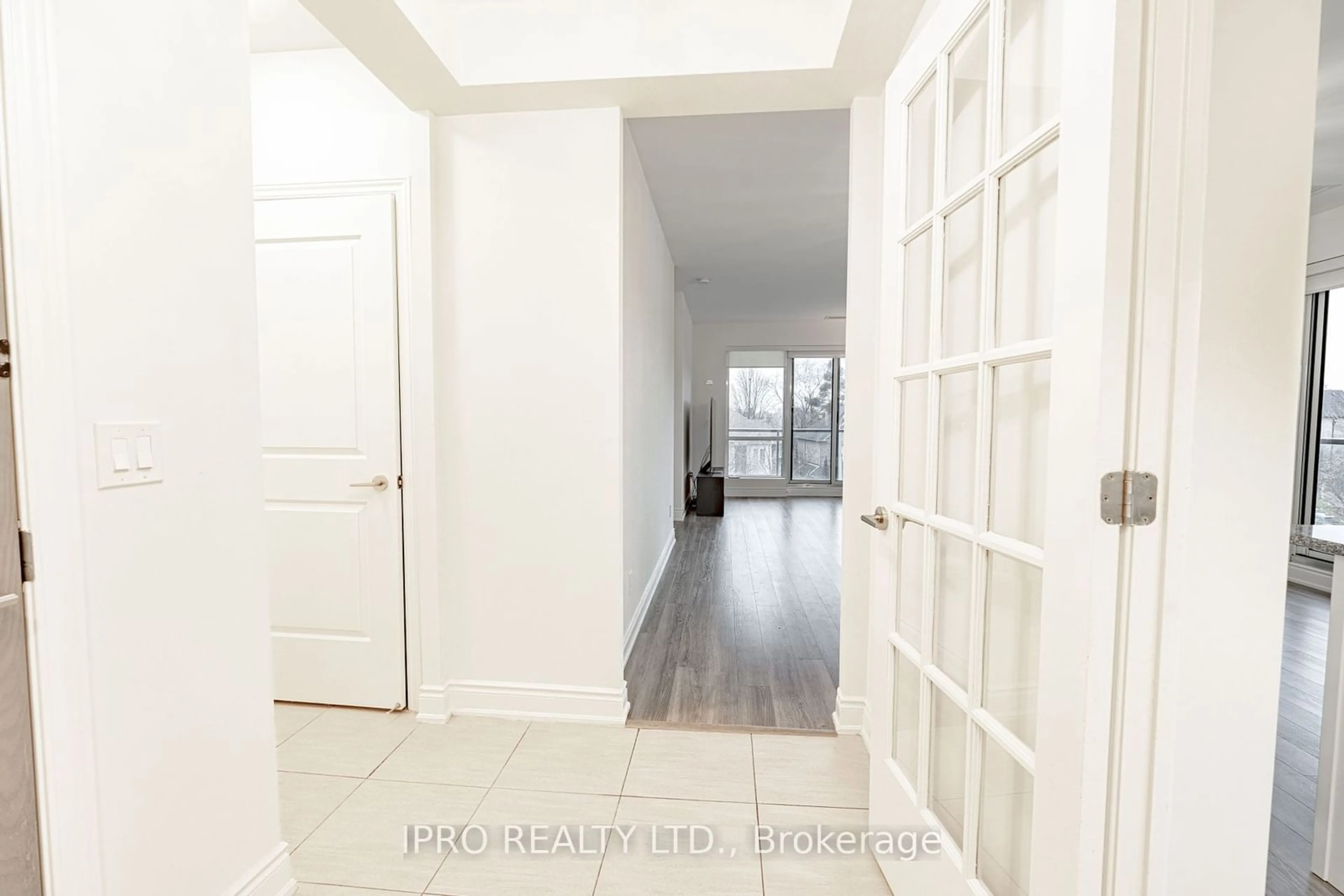 Indoor entryway, not visible floor for 9088 Yonge St. St #205, Richmond Hill Ontario L4C 0Y6