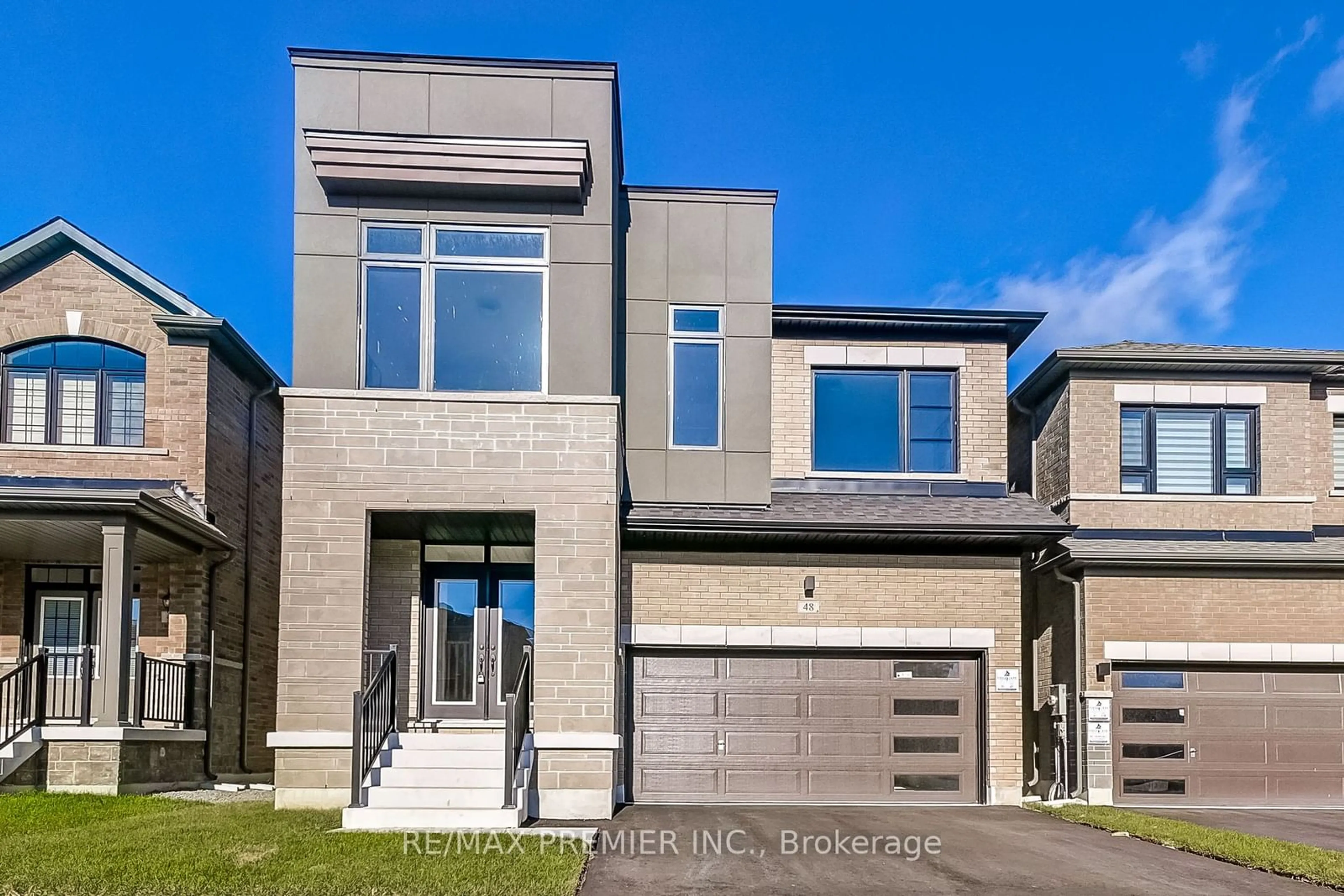 Frontside or backside of a home, mountain for 48 Sambro Lane, Whitchurch-Stouffville Ontario L4A 5E2