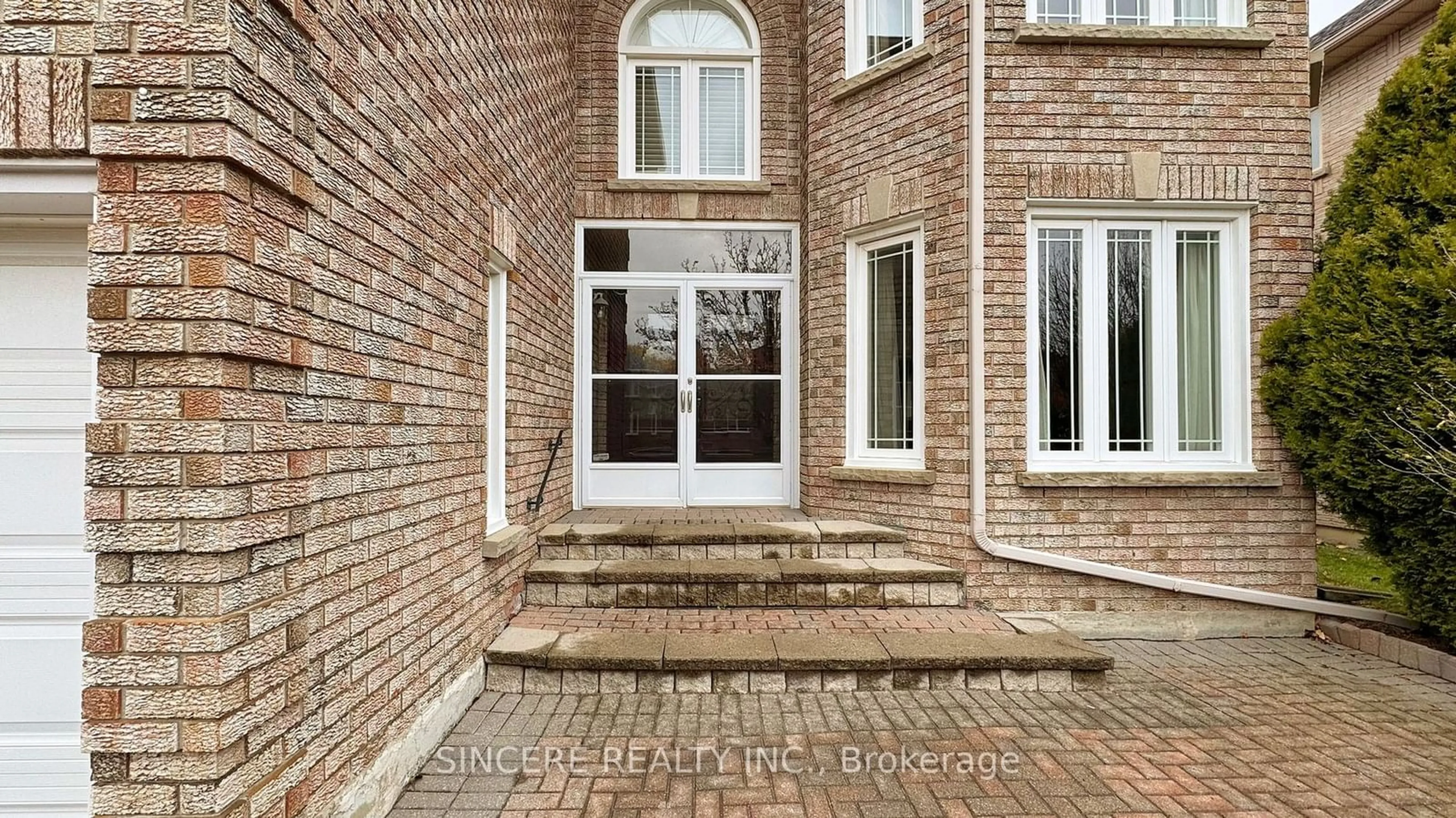 Home with brick exterior material for 51 Sheila Cres, Richmond Hill Ontario L4B 3A1