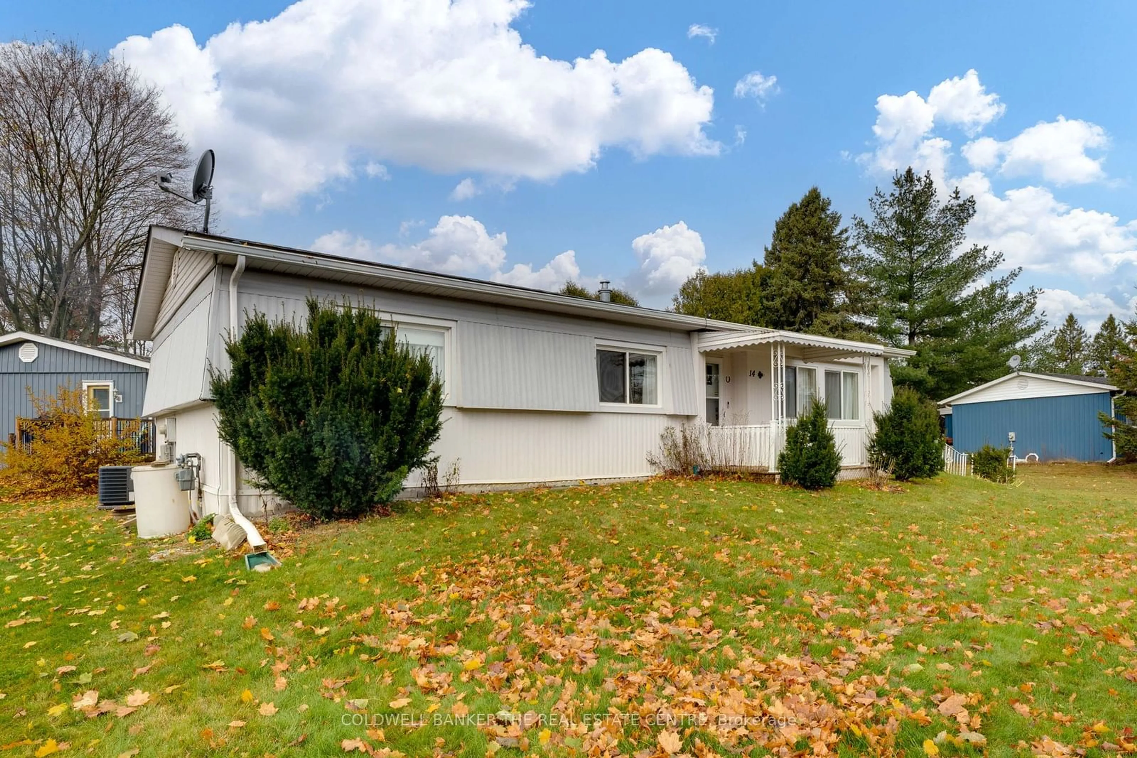 Frontside or backside of a home, the fenced backyard for 14 Western Ave, Innisfil Ontario L9S 1L7