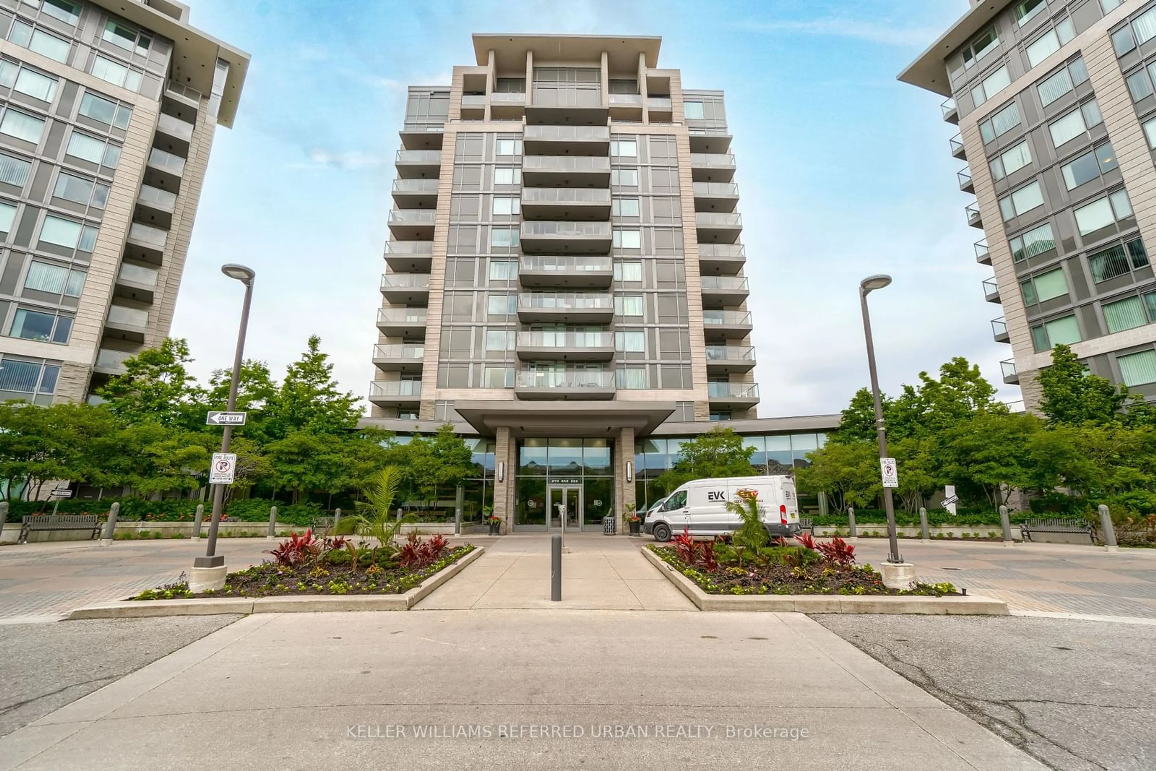 A pic from exterior of the house or condo, the front or back of building for 273 South Park Rd #1002, Markham Ontario L3T 0B5