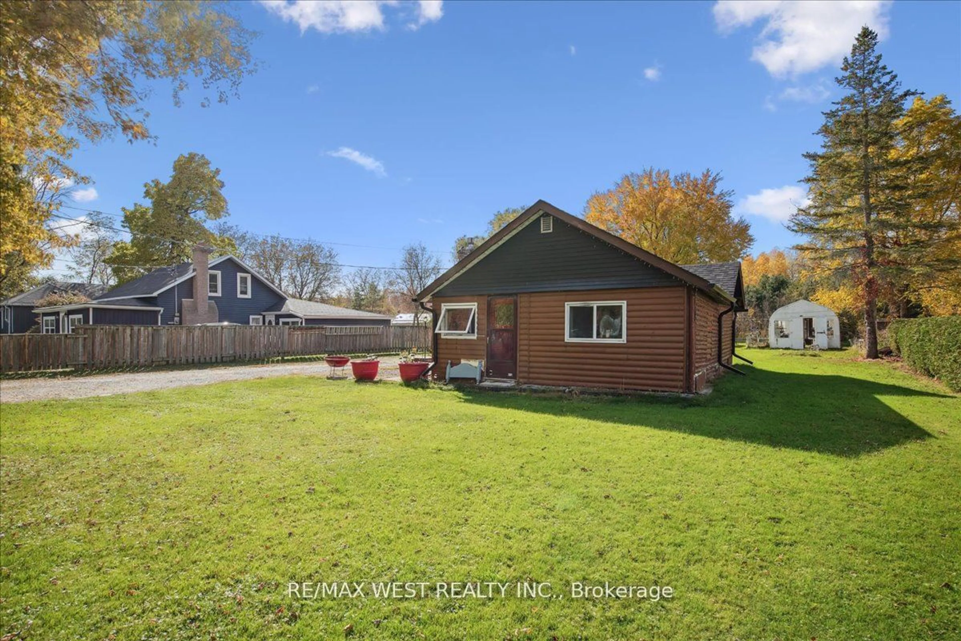 Frontside or backside of a home, cottage for 31474 Lakeridge Rd, Georgina Ontario L0E 1E0