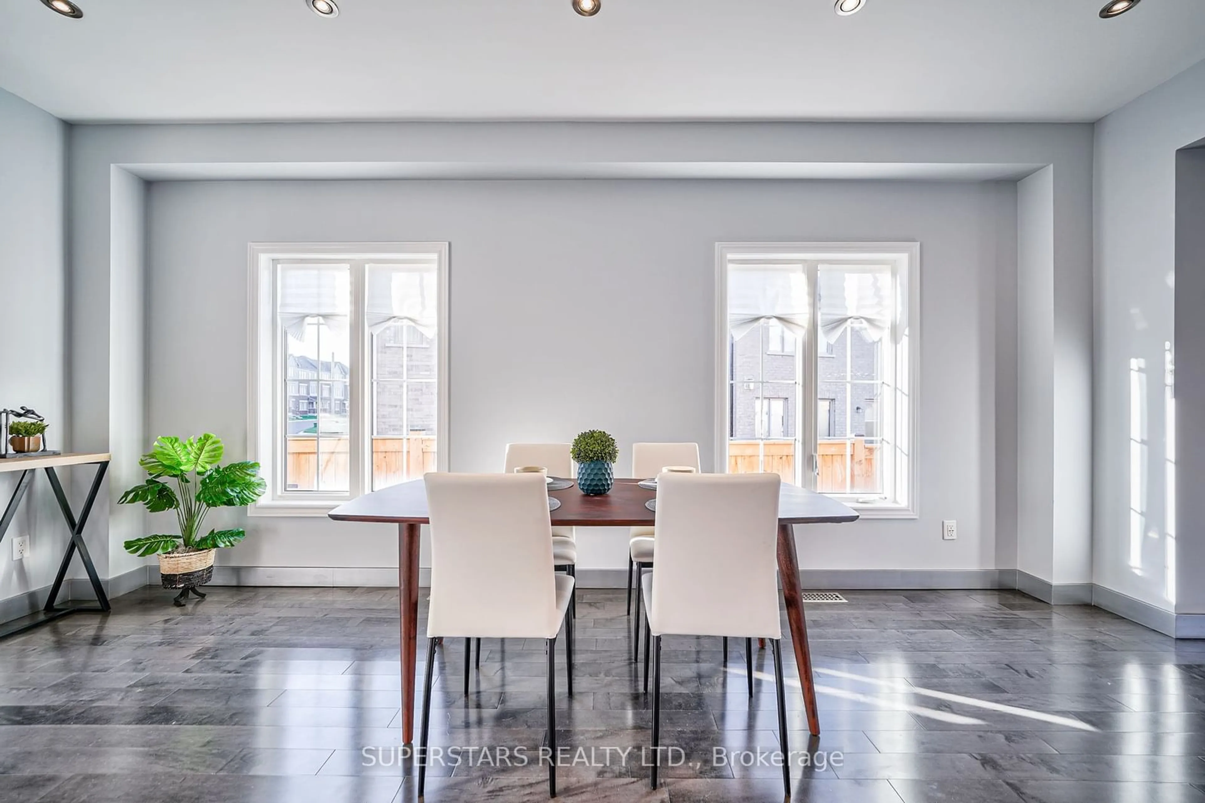 Dining room, wood floors for 203 Lageer Dr, Whitchurch-Stouffville Ontario L4A 0X1