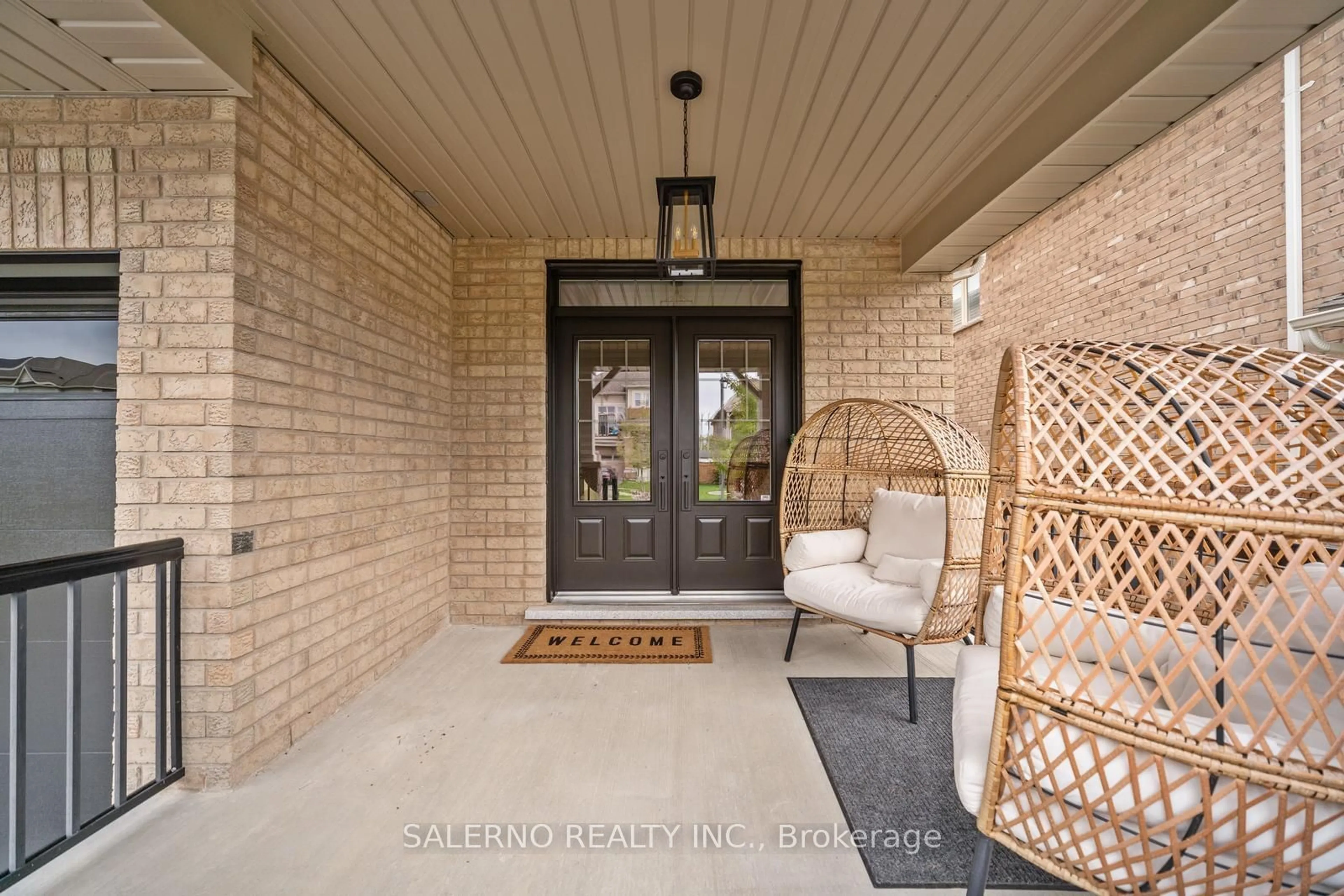 Indoor entryway, ceramic floors for 45 Gould Cres, New Tecumseth Ontario L0G 1A0