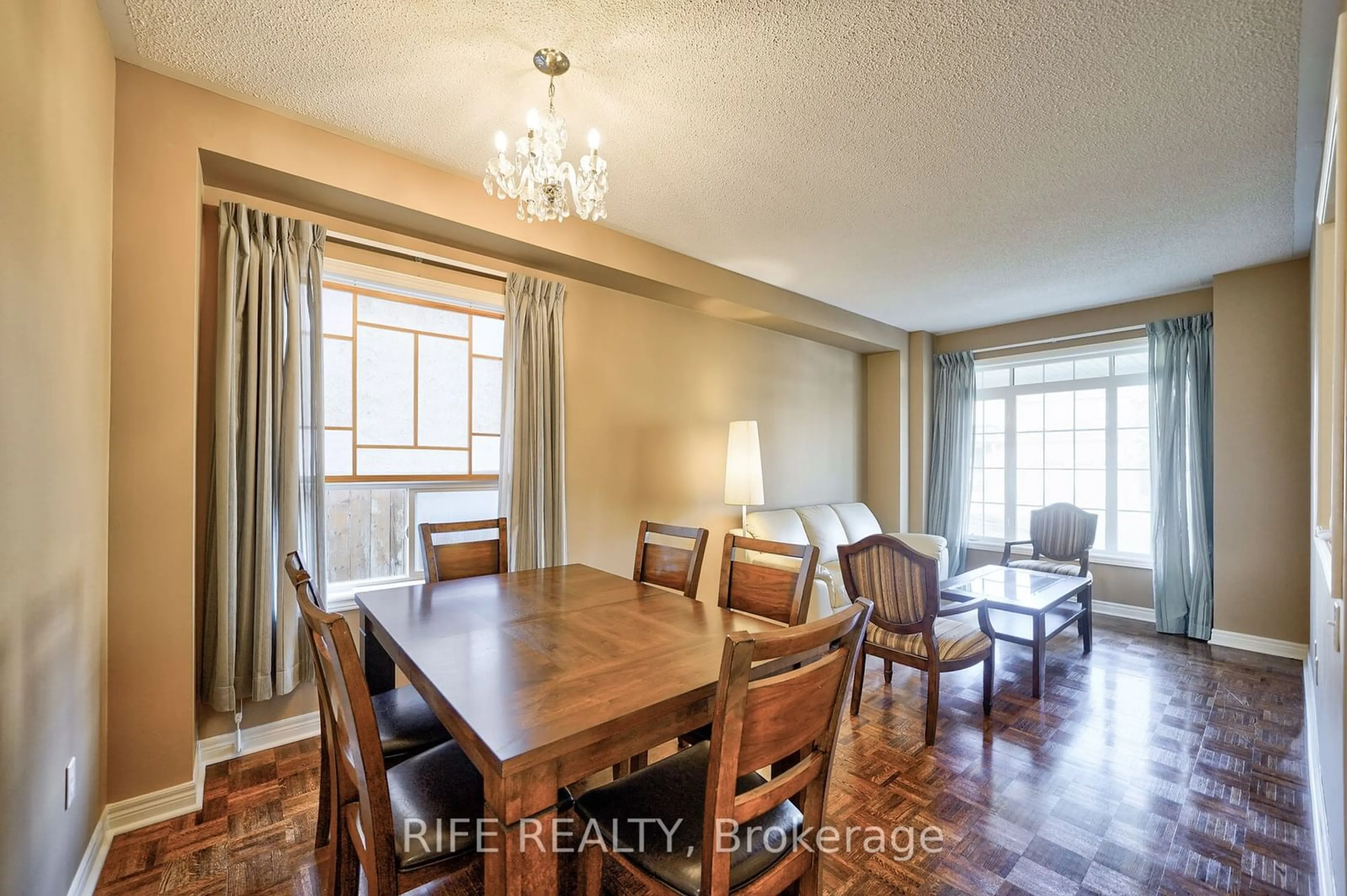 Dining room, wood floors, cottage for 226 Ridgecrest Rd, Markham Ontario L6C 2X2