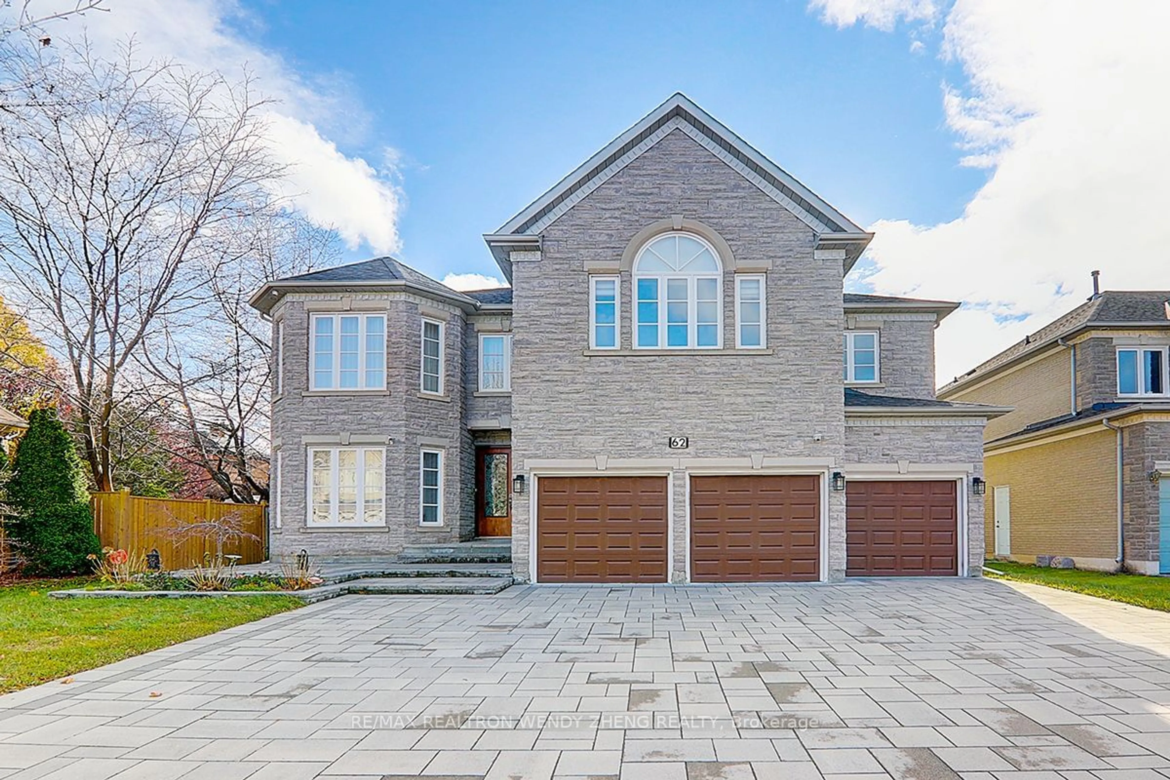 Home with brick exterior material for 62 Black Walnut Cres, Richmond Hill Ontario L4B 3S3