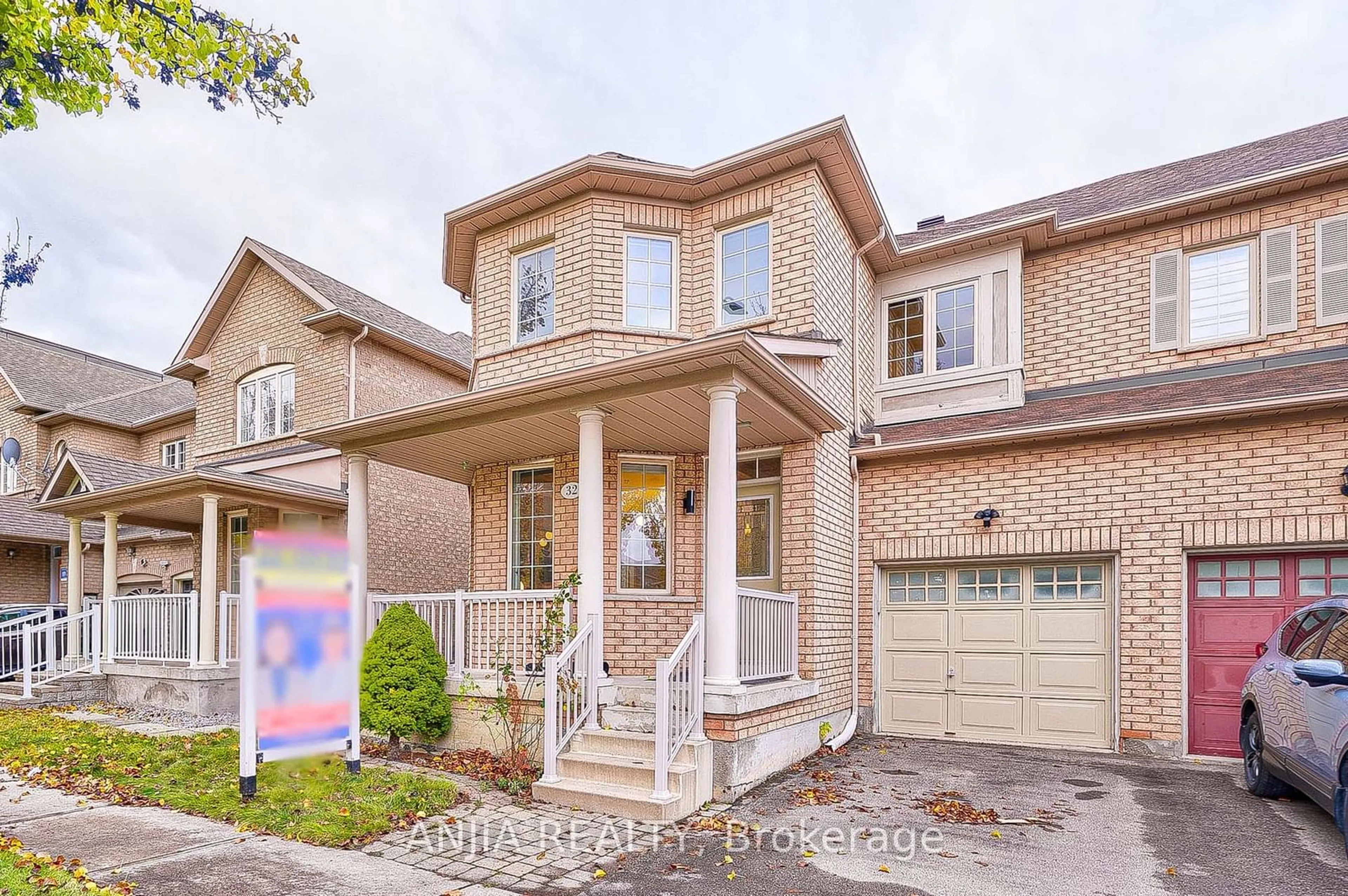 Home with brick exterior material for 32 Sanderson Rd, Markham Ontario L6C 2H8