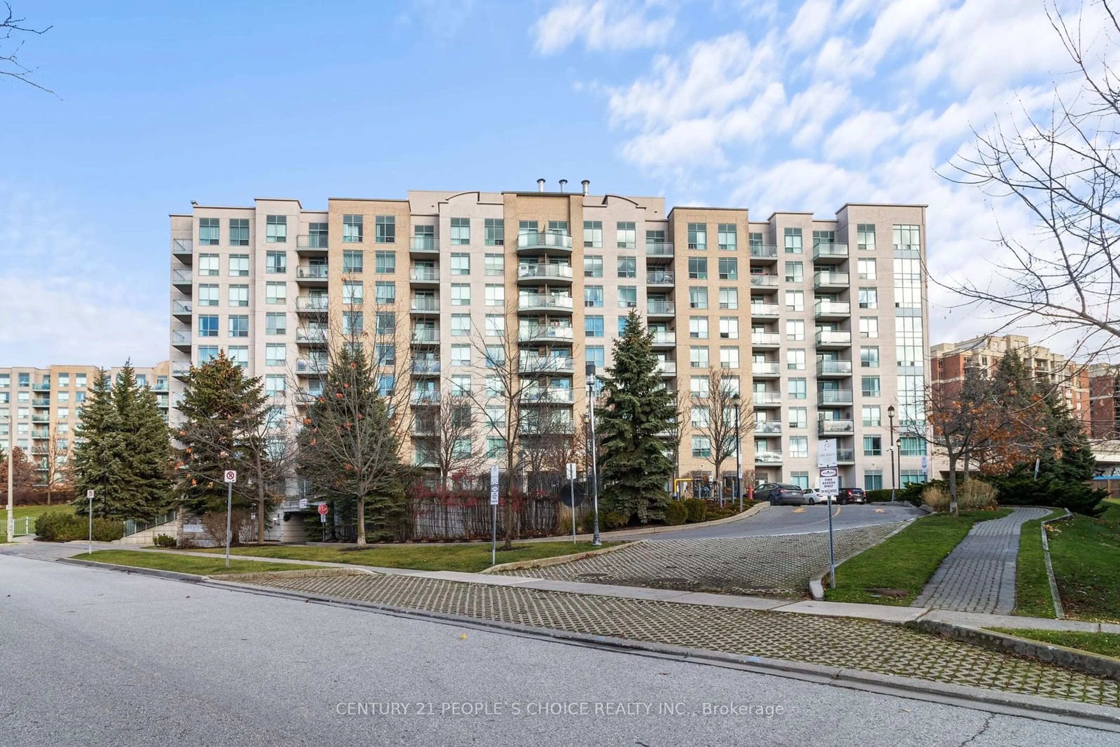 A pic from exterior of the house or condo, the street view for 51 Baffin Crt #110, Richmond Hill Ontario L4B 4P6