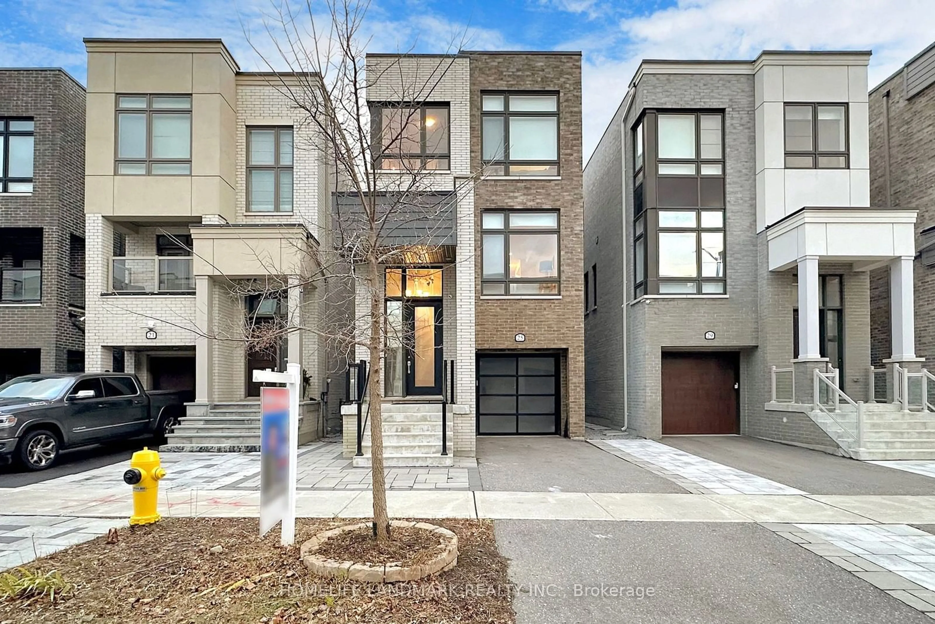 A pic from exterior of the house or condo, the street view for 25 Hesperus Rd, Vaughan Ontario L4J 0G9