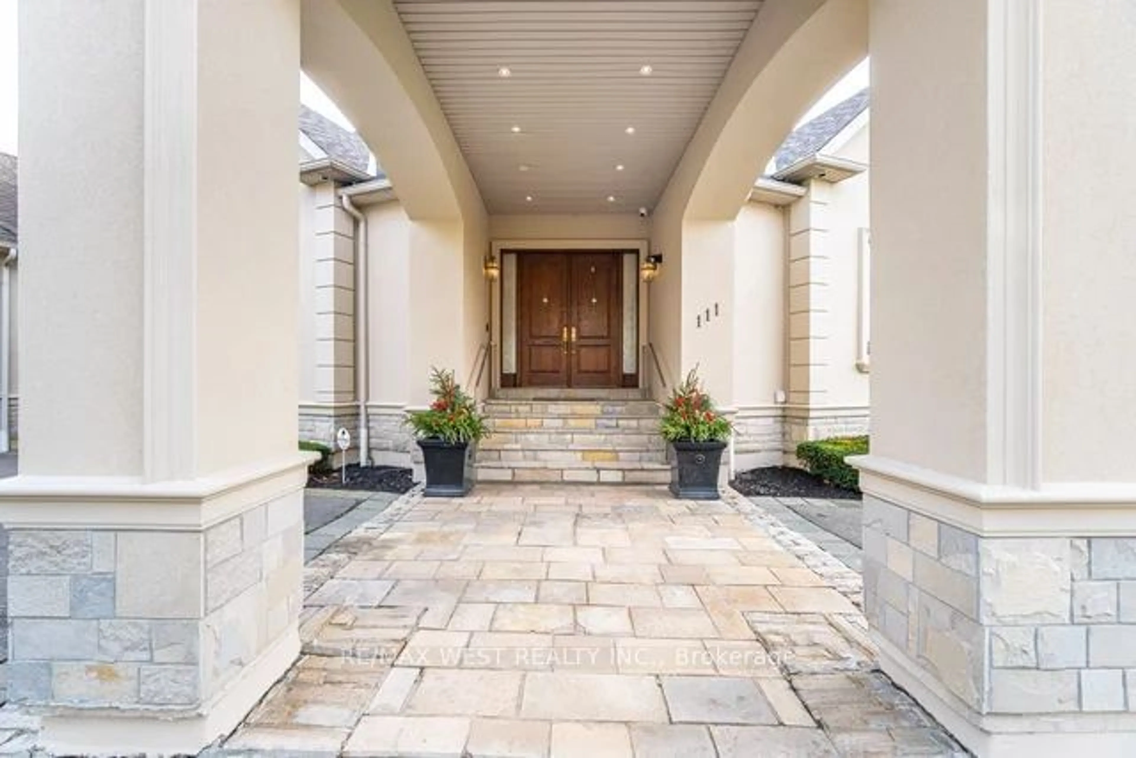 Indoor entryway, ceramic floors for 111 Mattucci Crt, Vaughan Ontario L3L 0A9