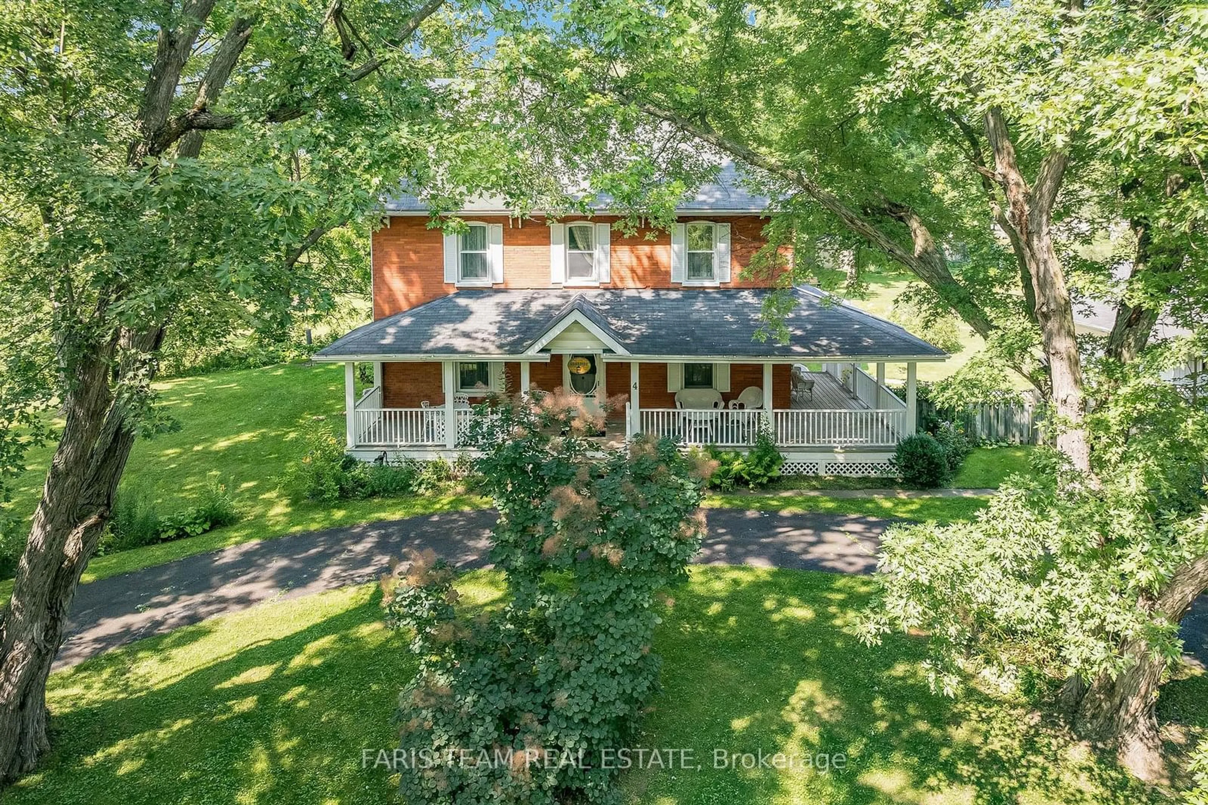 Frontside or backside of a home, cottage for 4 Thomas St, Adjala-Tosorontio Ontario L0M 1K0