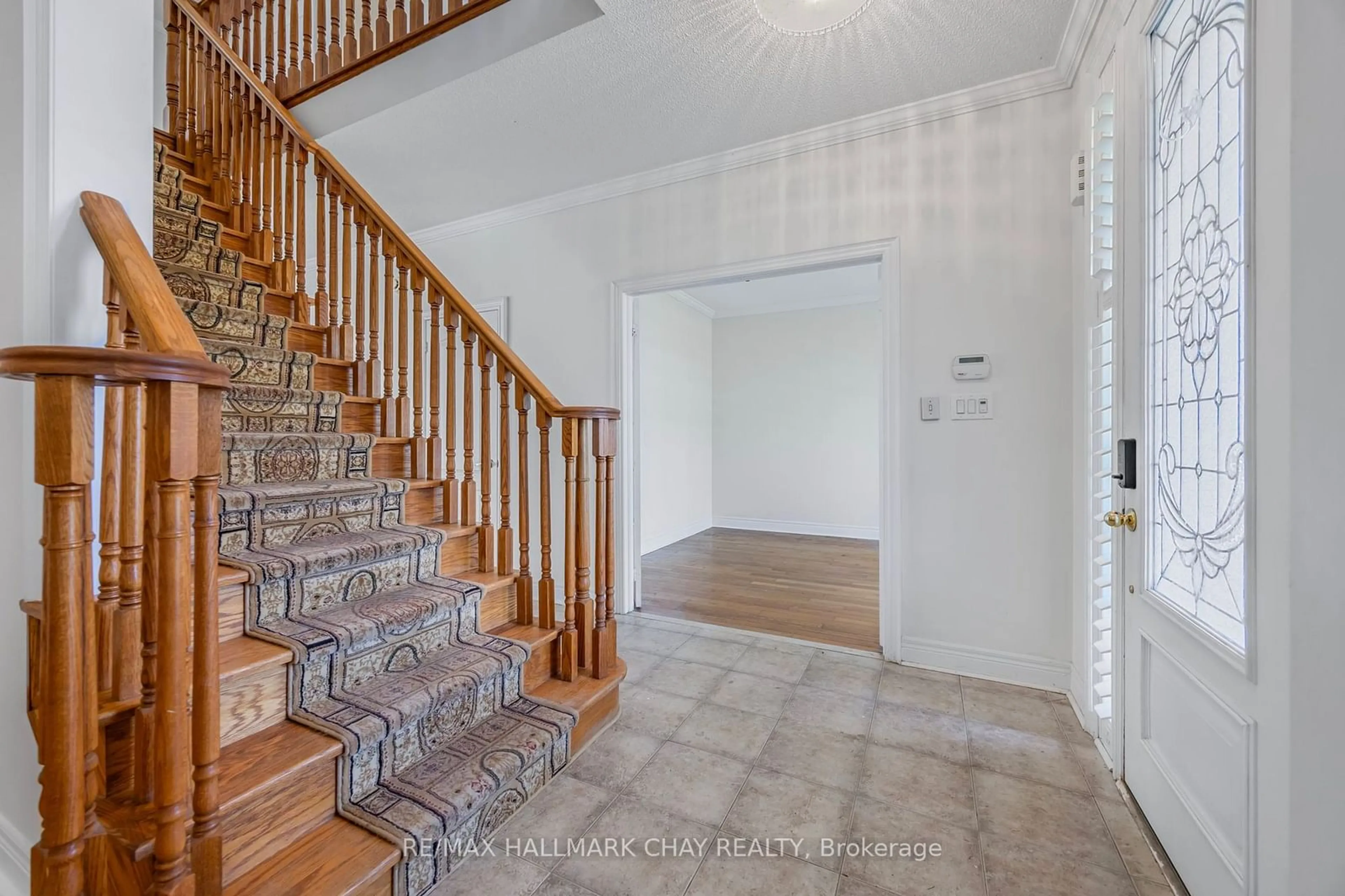 Stairs for 33 COLLIER Cres, Essa Ontario L0M 1B5