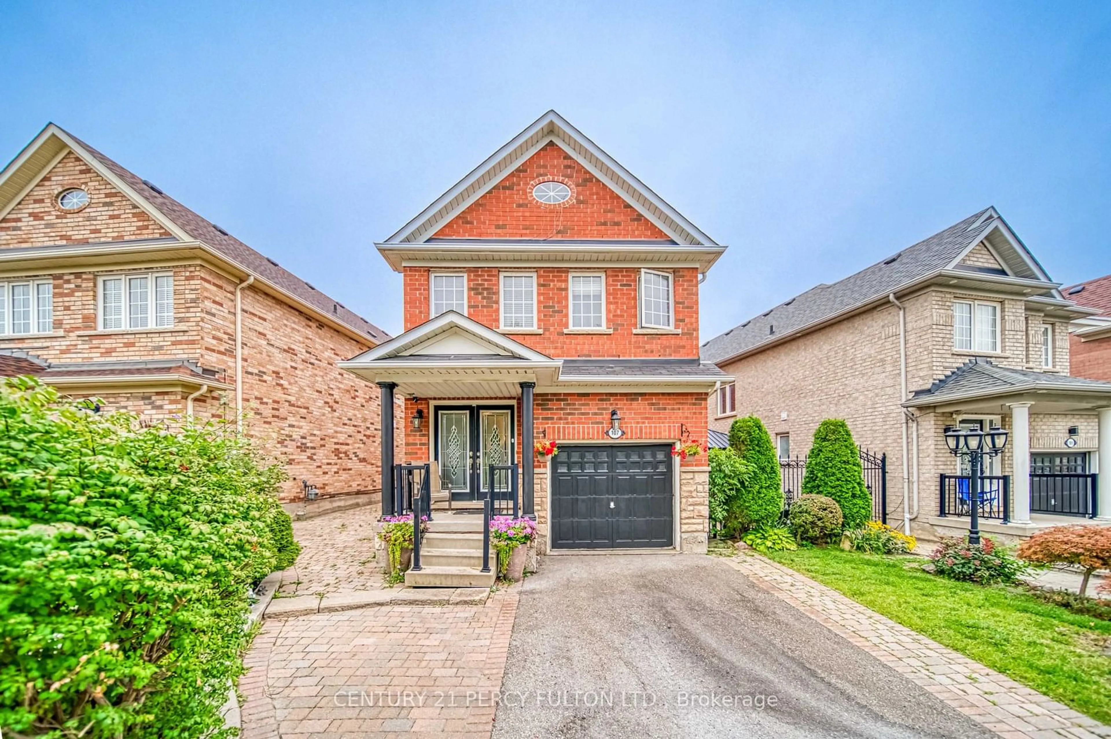 Home with brick exterior material for 107 Venice Gate Dr, Vaughan Ontario L4H 0E8