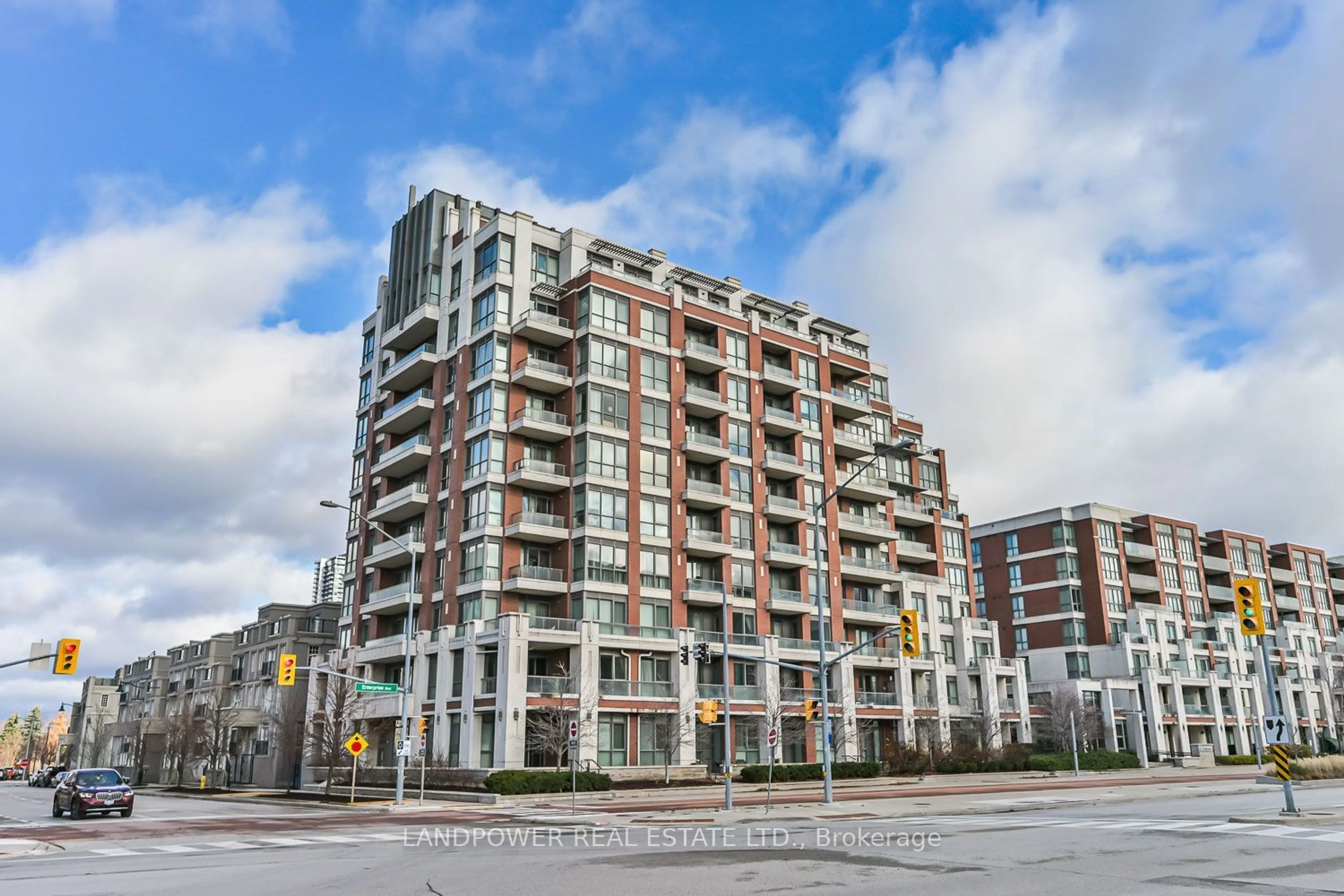 A pic from exterior of the house or condo, the street view for 1 Upper Duke Cres #711, Markham Ontario L6G 0B6