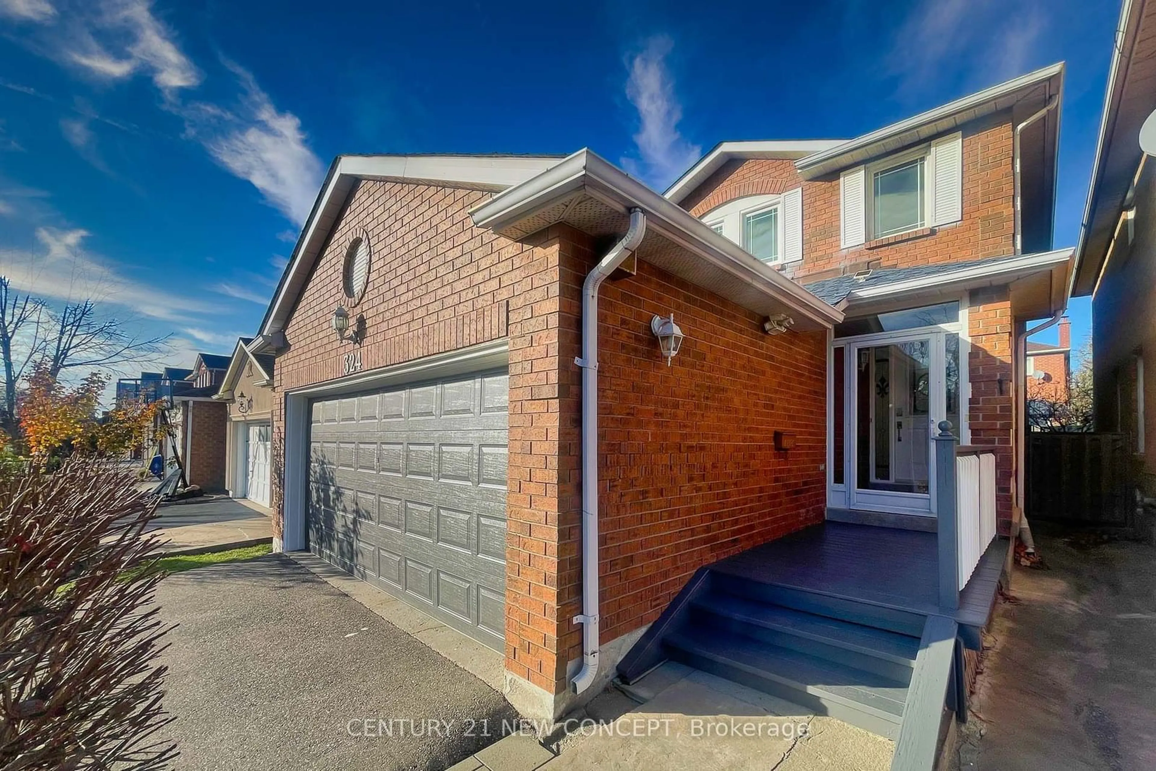 A pic from exterior of the house or condo, the street view for 324 Conley St, Vaughan Ontario L4J 2Z9