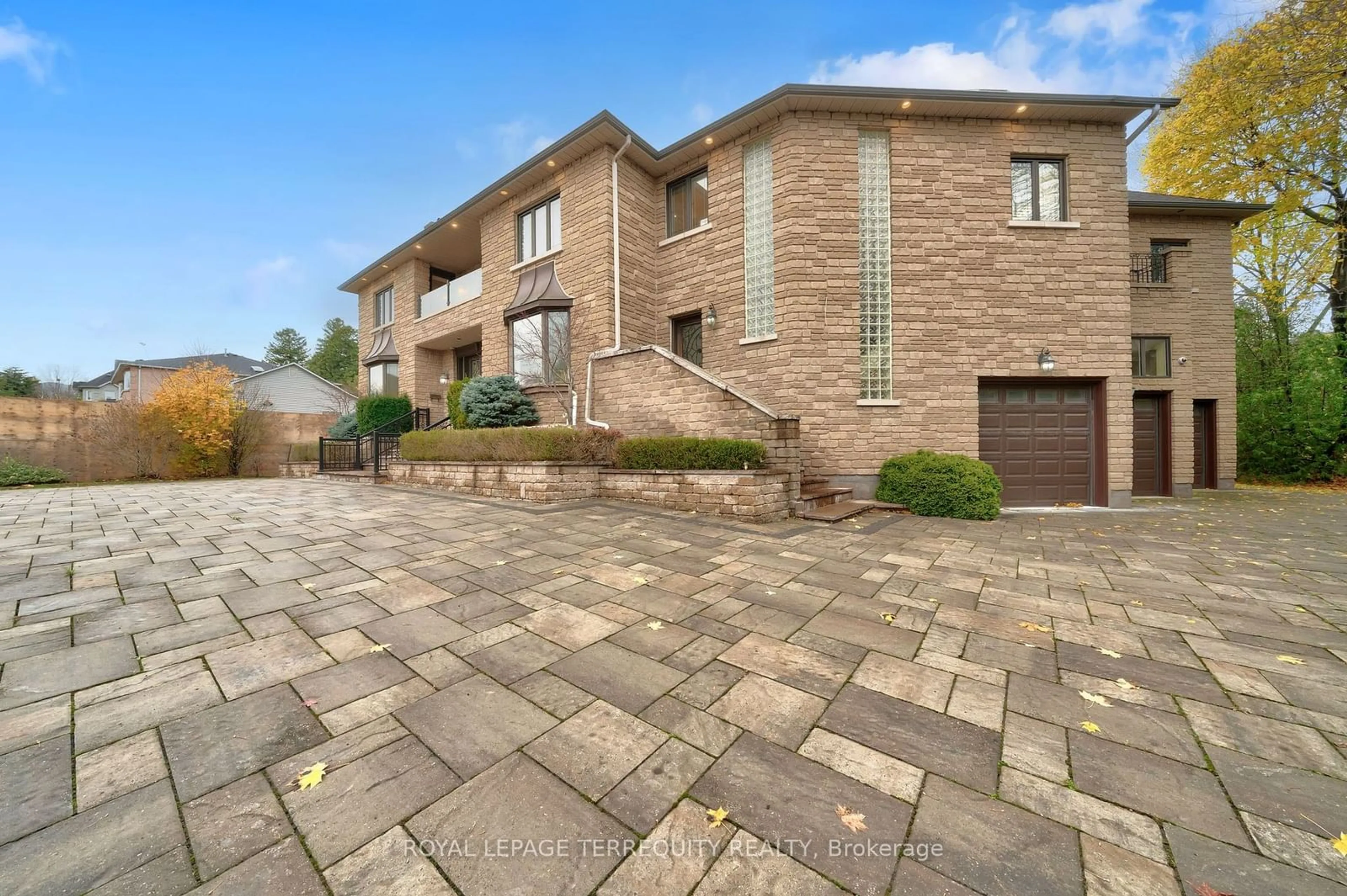 Home with brick exterior material for 166 Arnold Ave, Vaughan Ontario L4J 1B7