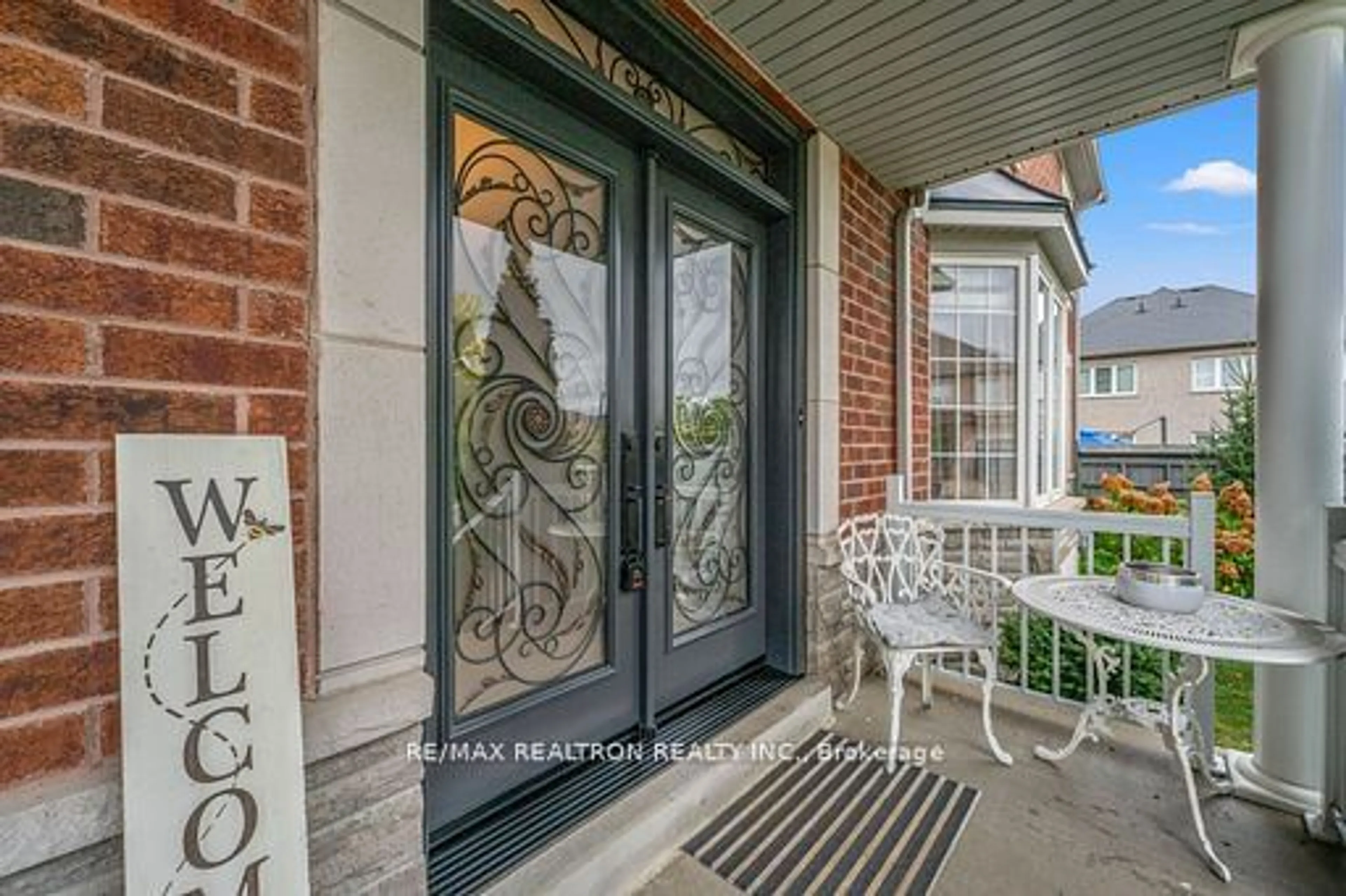 Indoor entryway, ceramic floors for 66 Walter Sinclair Crt, Richmond Hill Ontario L4E 0X1