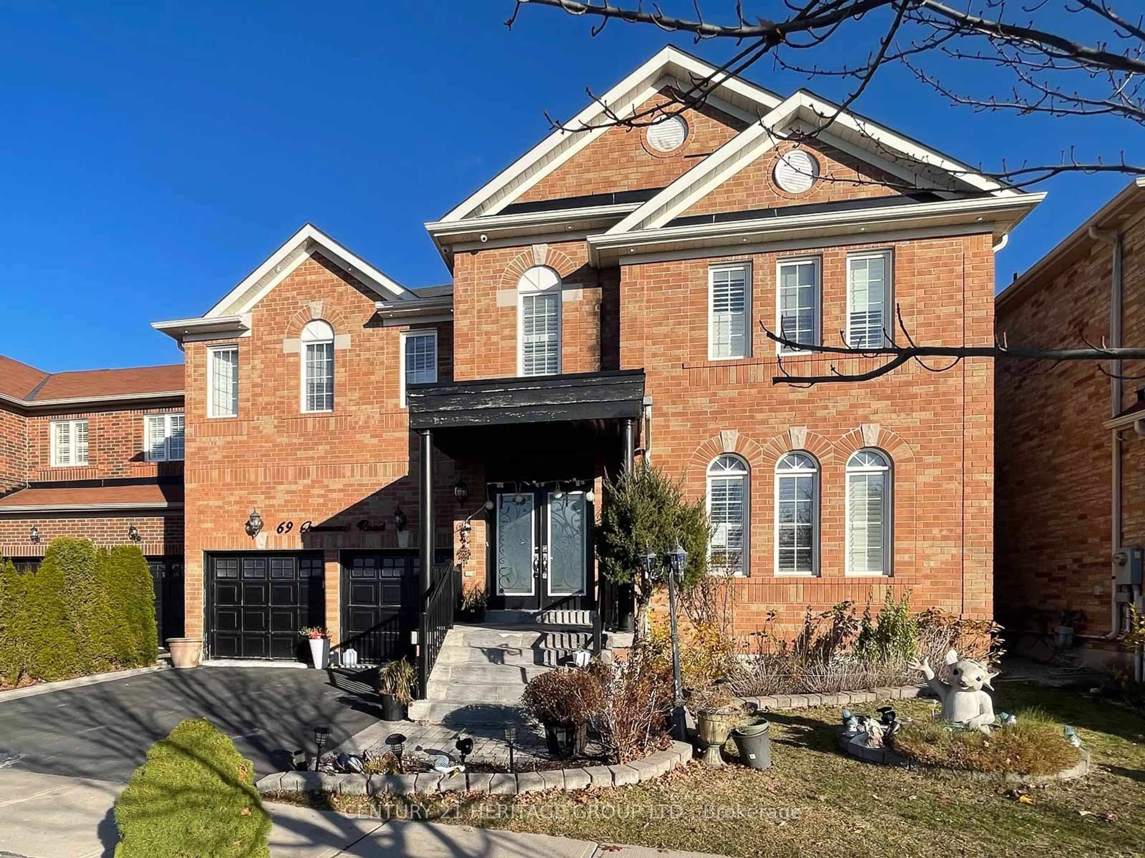 Home with brick exterior material for 69 Greenwood Rd, Whitchurch-Stouffville Ontario L4A 0N8