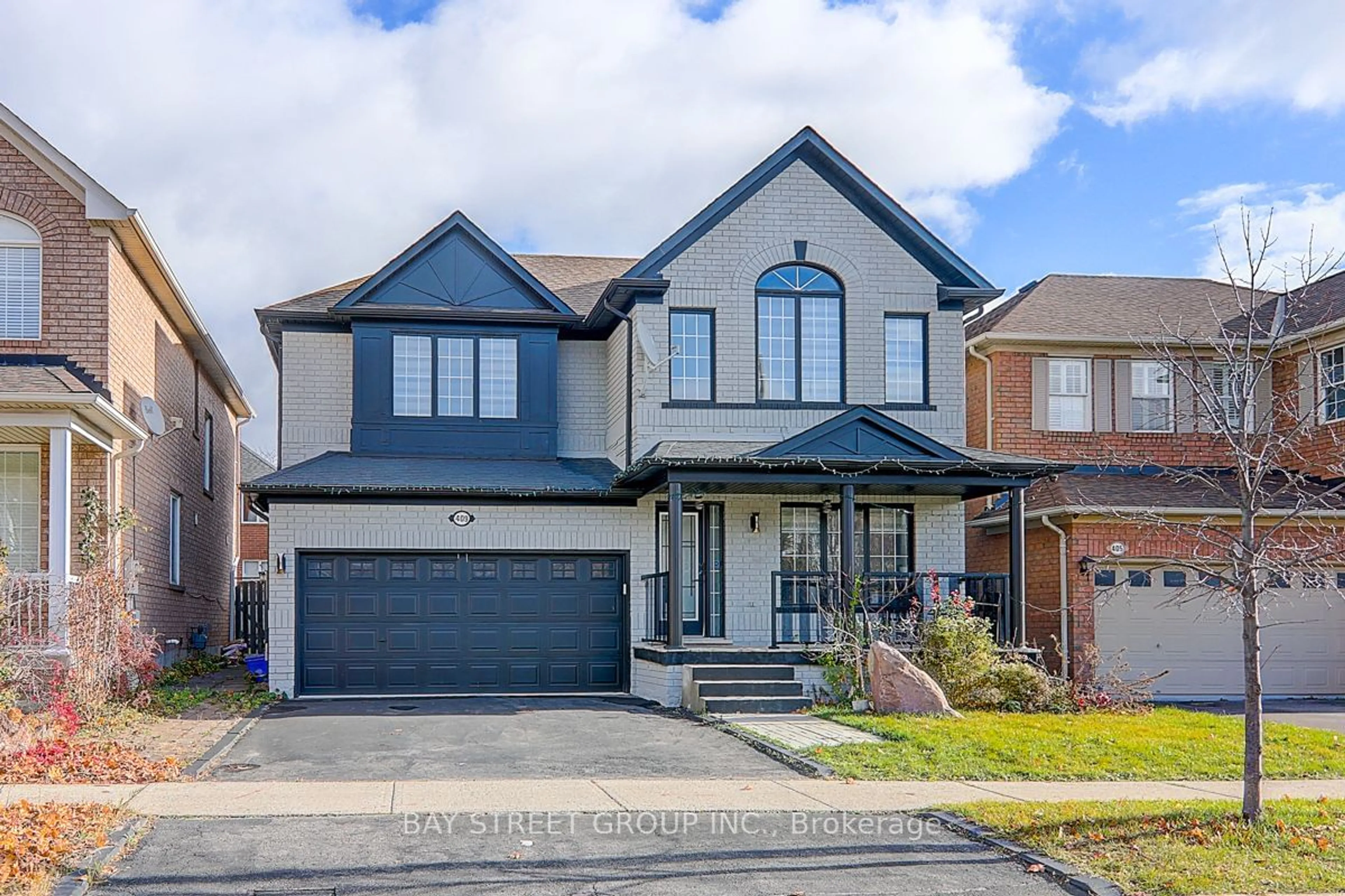 Frontside or backside of a home, the street view for 409 John Deisman Blvd, Vaughan Ontario L6A 3G7