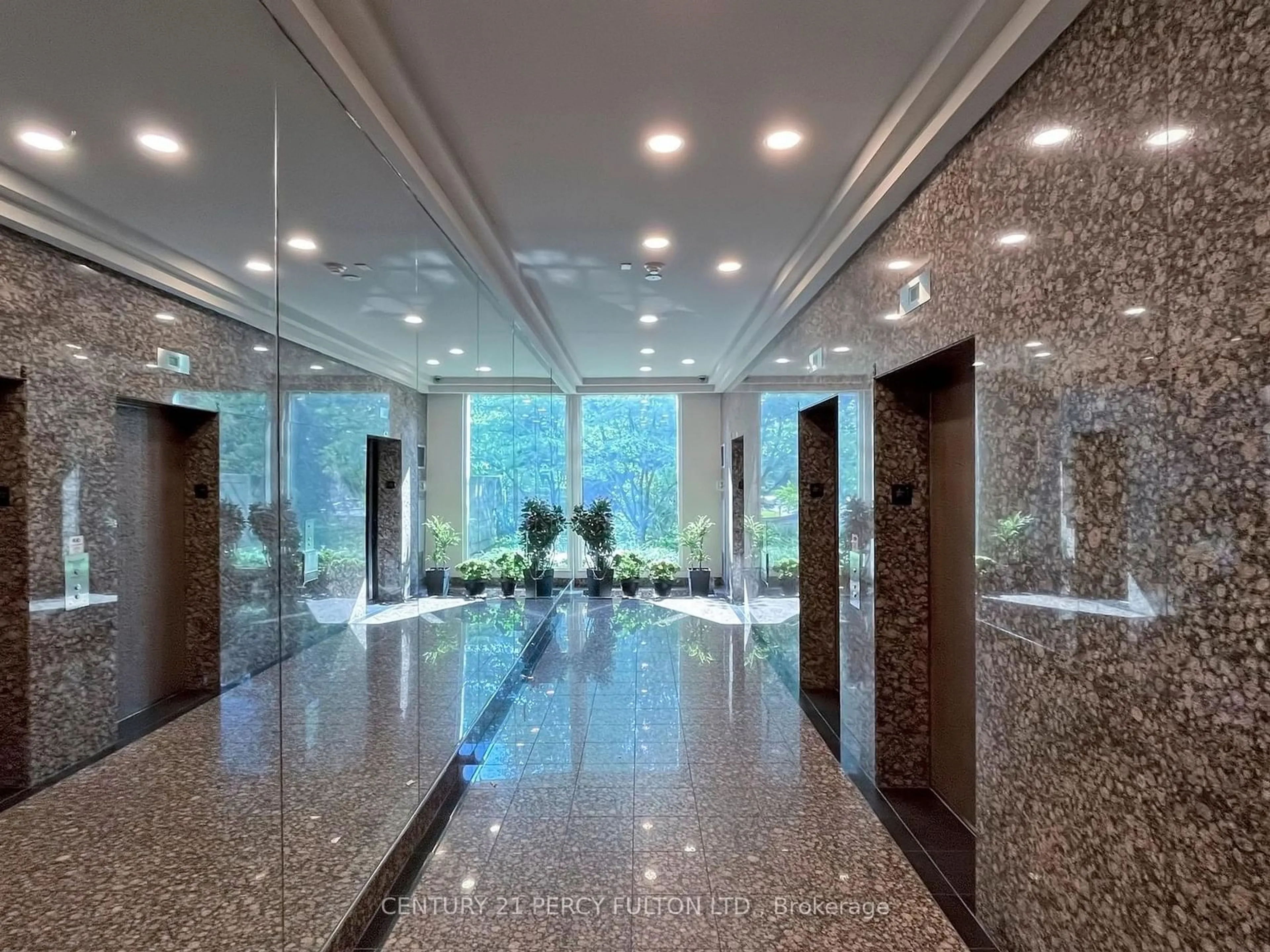 Indoor lobby, ceramic floors for 7805 Bayview Ave ##625, Markham Ontario L3T 7N1