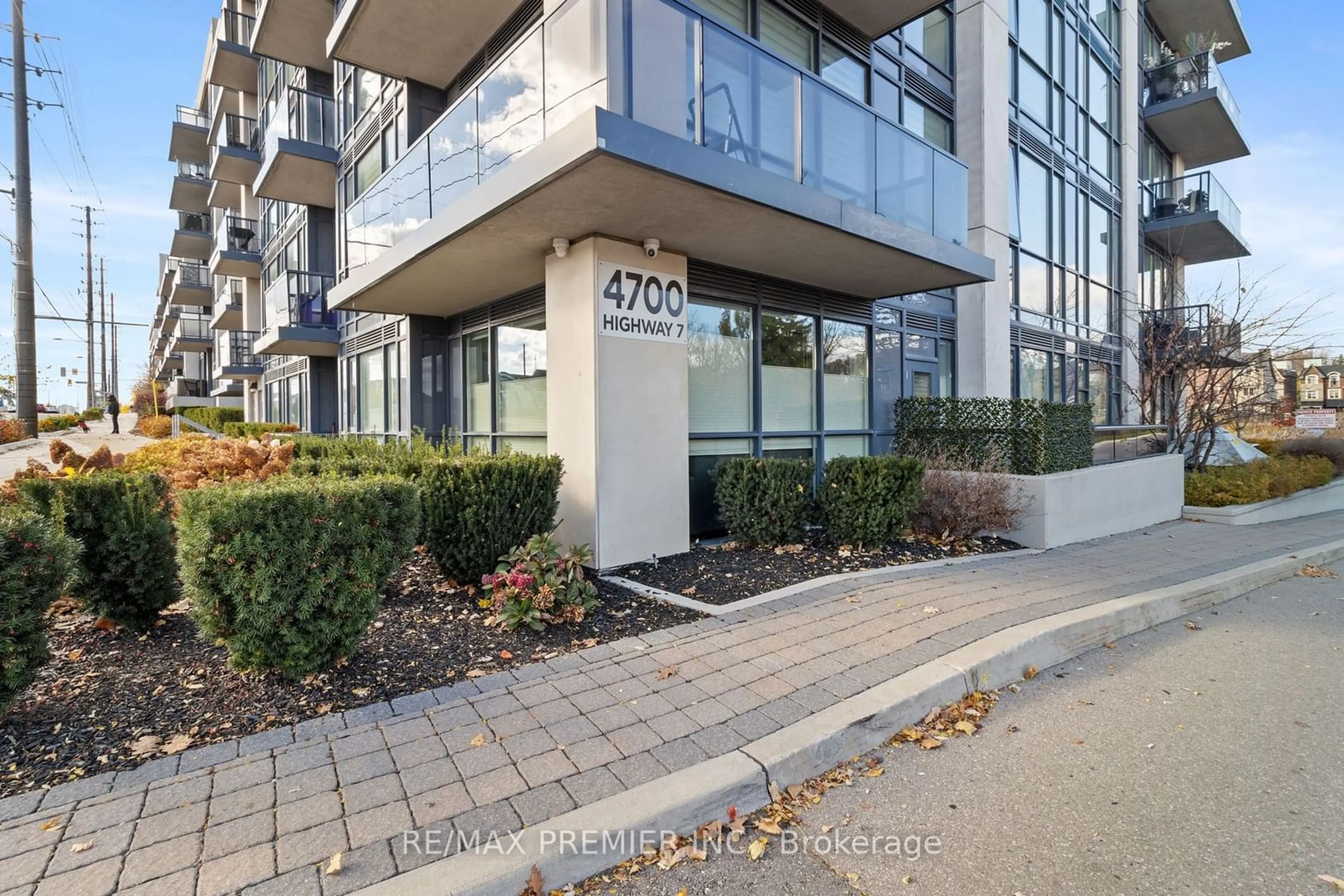 Patio, the front or back of building for 4700 Highway 7 #101, Vaughan Ontario L4L 0B4