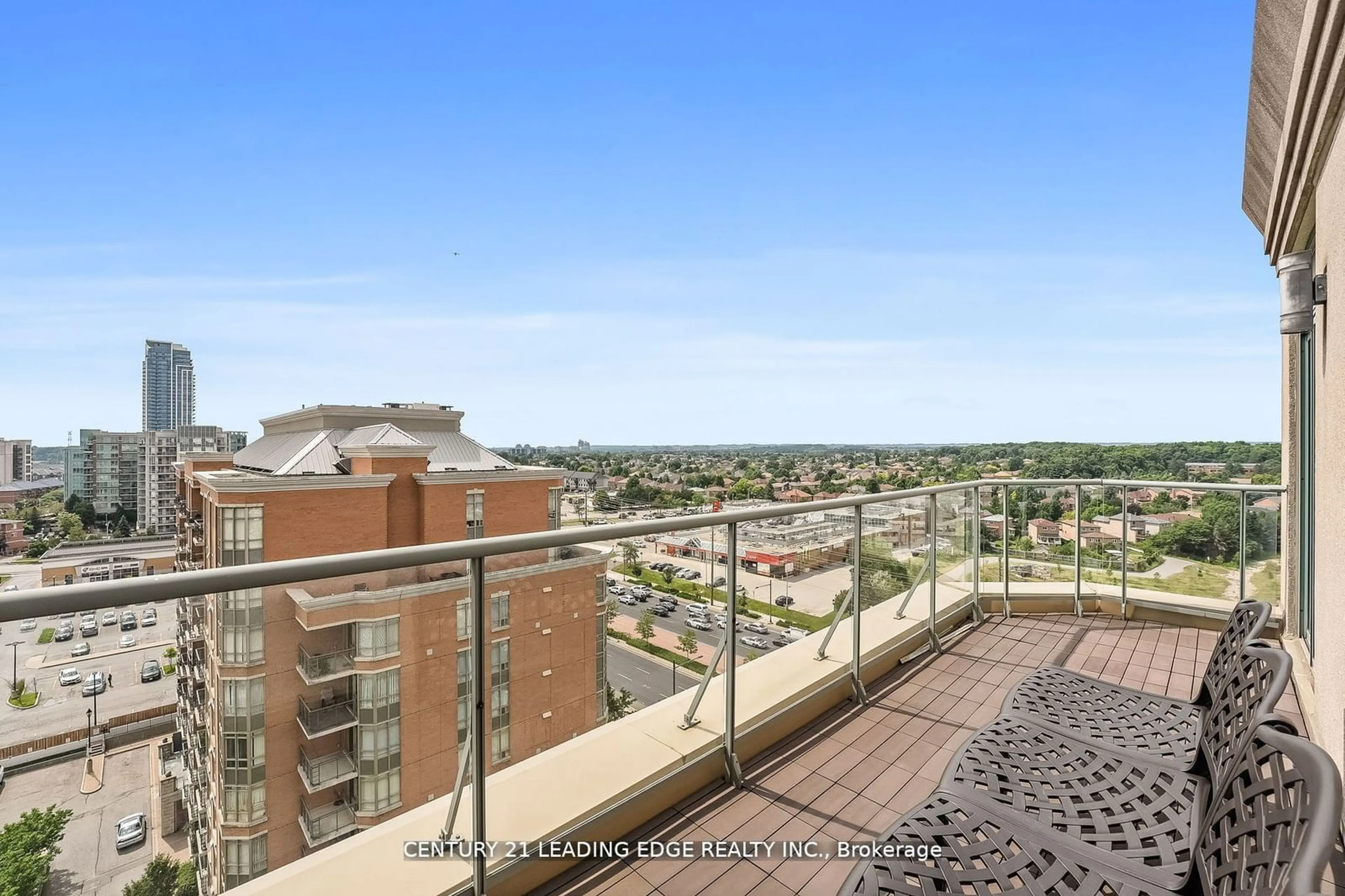 Balcony in the apartment, the street view for 135 Pond Dr #Ph6, Markham Ontario L3T 7V6