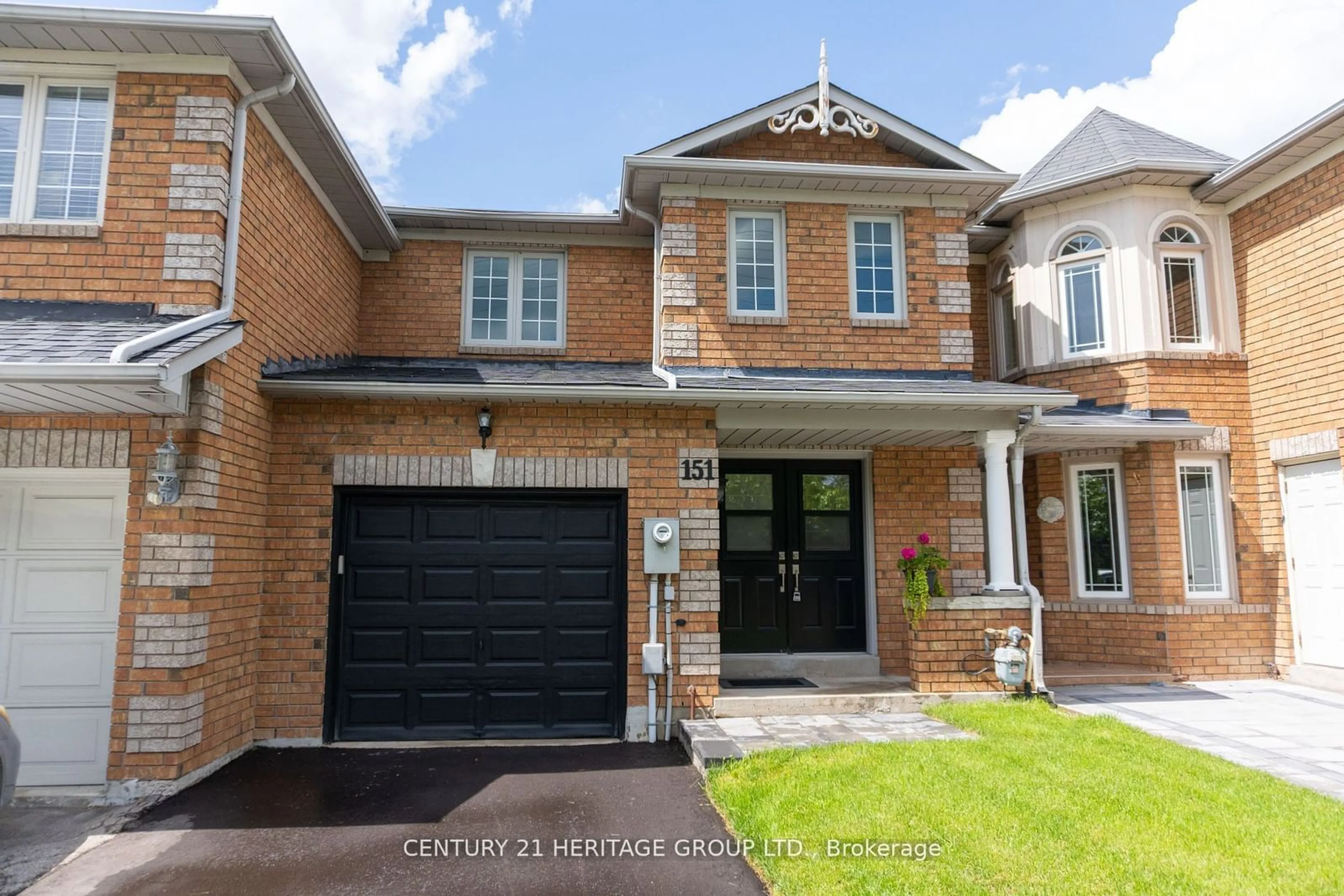 Home with brick exterior material for 151 Downey Circ, Aurora Ontario L4G 7G1