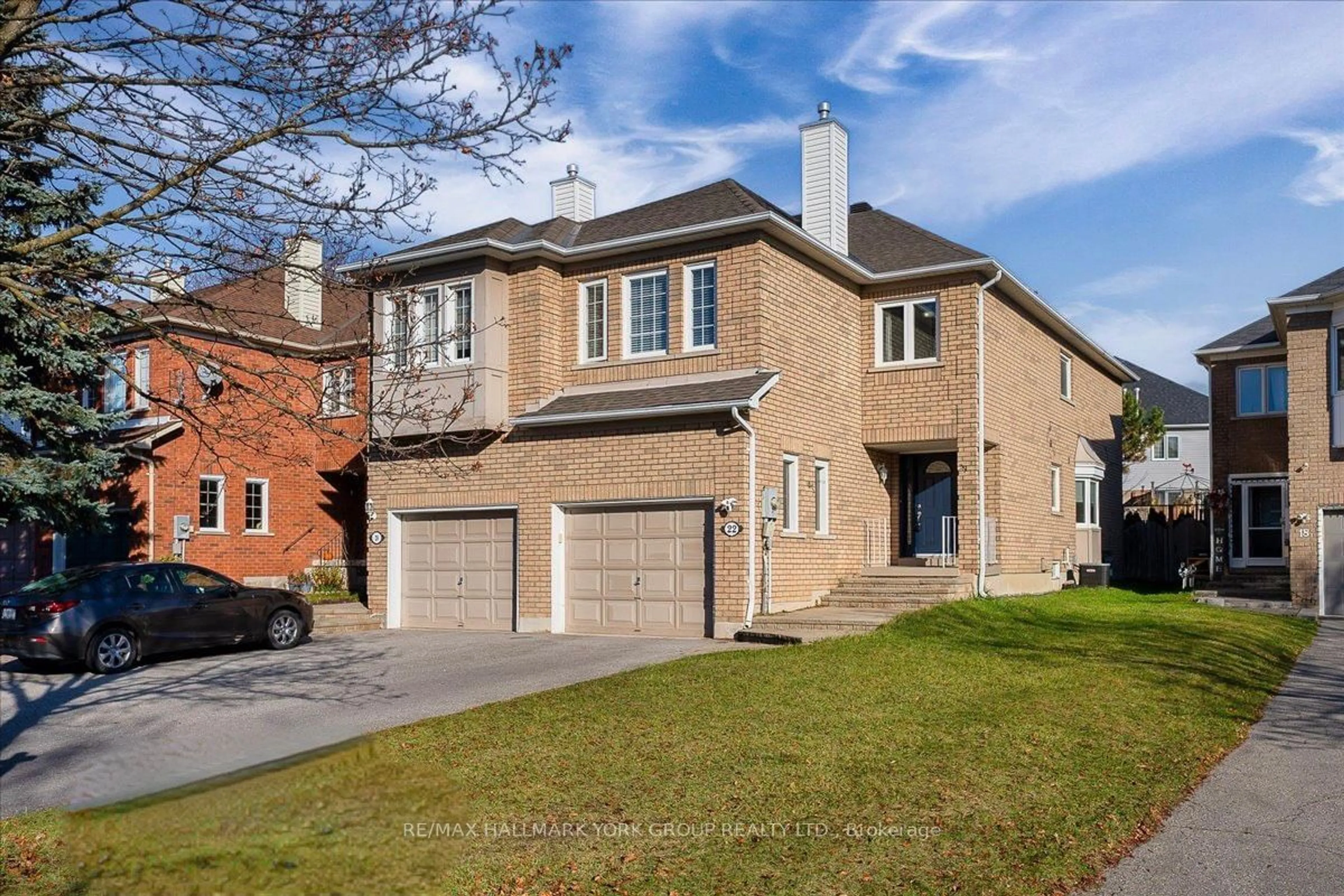 Home with brick exterior material for 22 Widdifield Ave, Newmarket Ontario L3X 1Z4