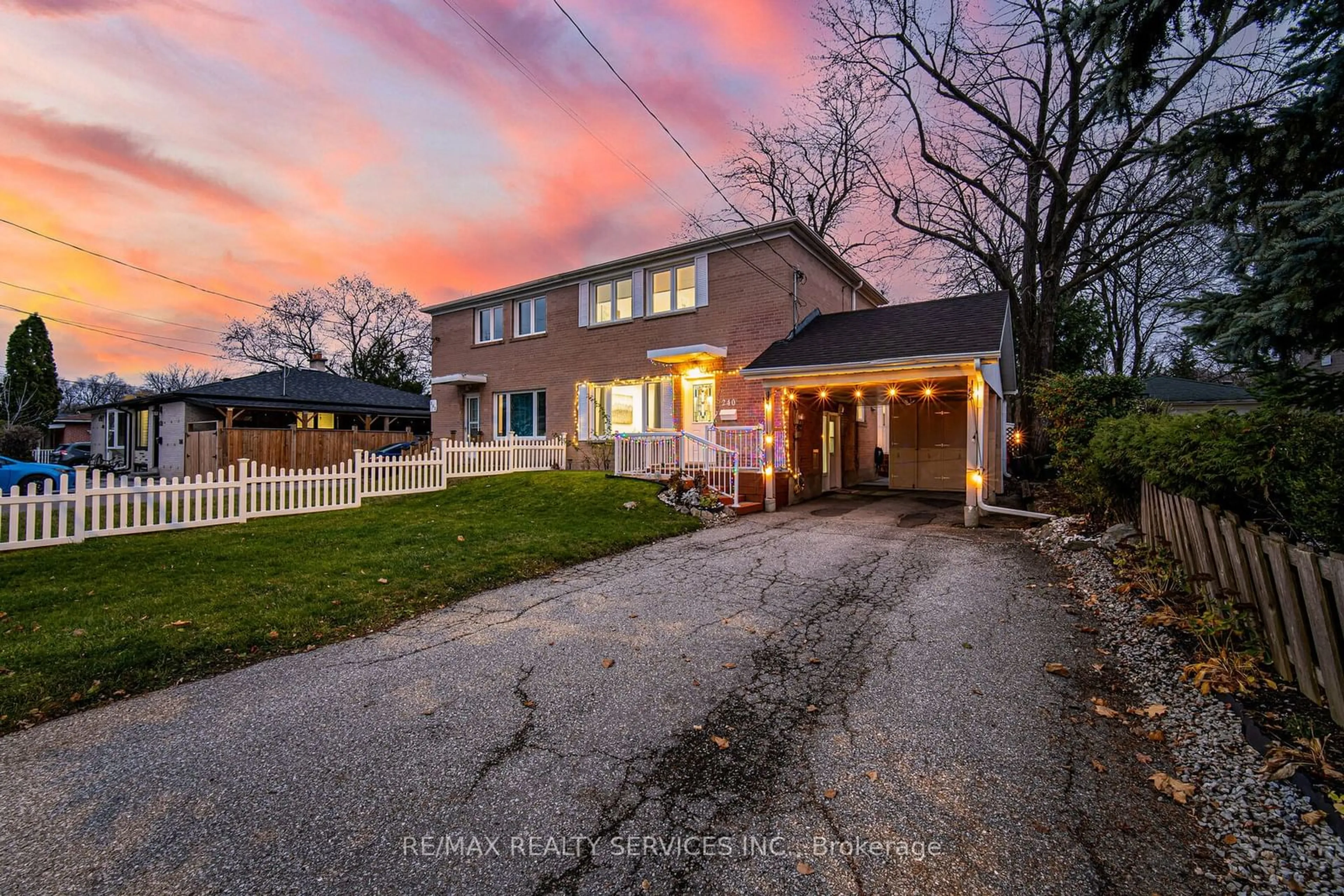 Frontside or backside of a home, the fenced backyard for 240 Taylor Mills Dr, Richmond Hill Ontario L4C 2S6