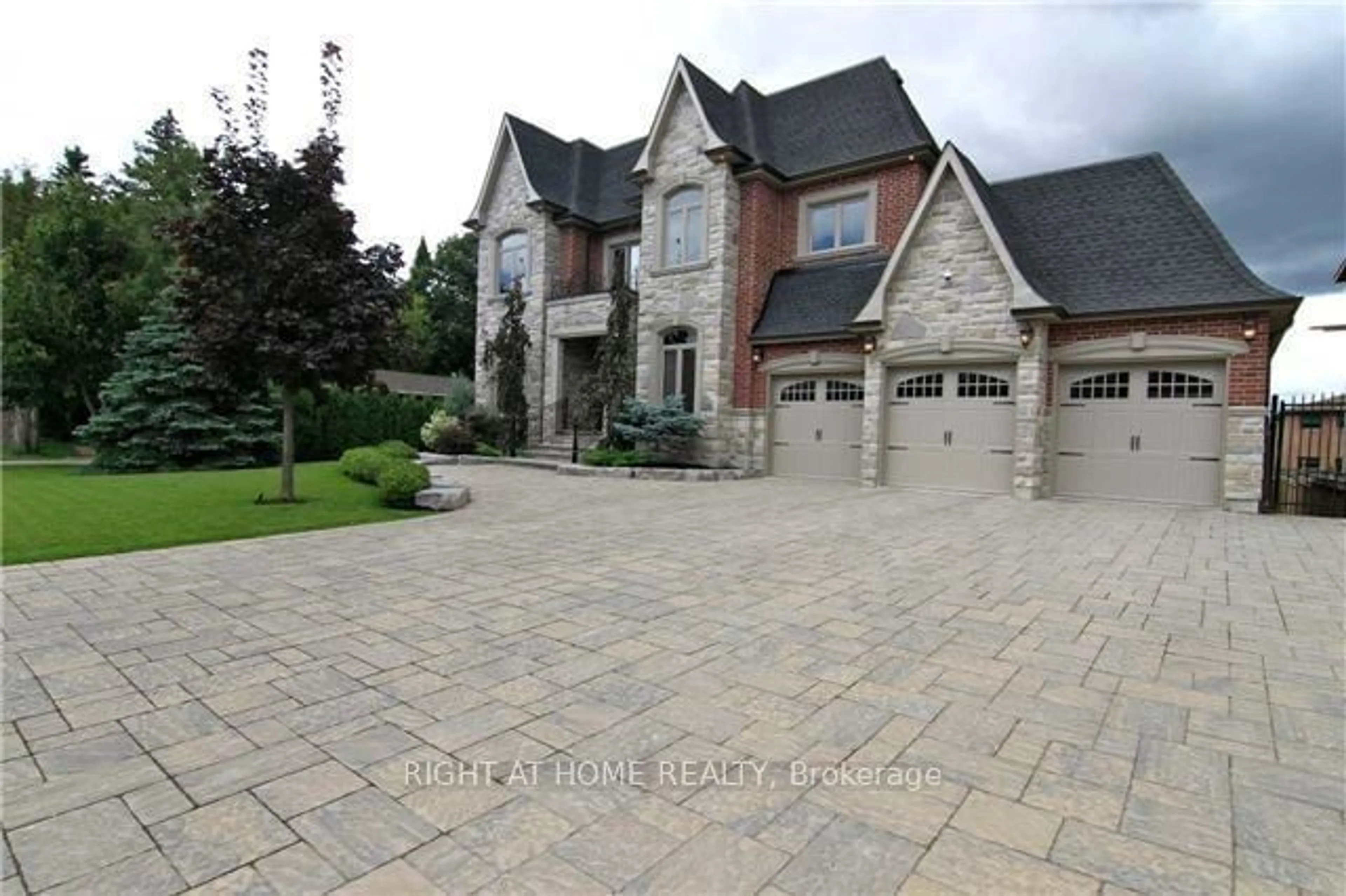 Home with brick exterior material for 183 May Ave, Richmond Hill Ontario L4C 3S8