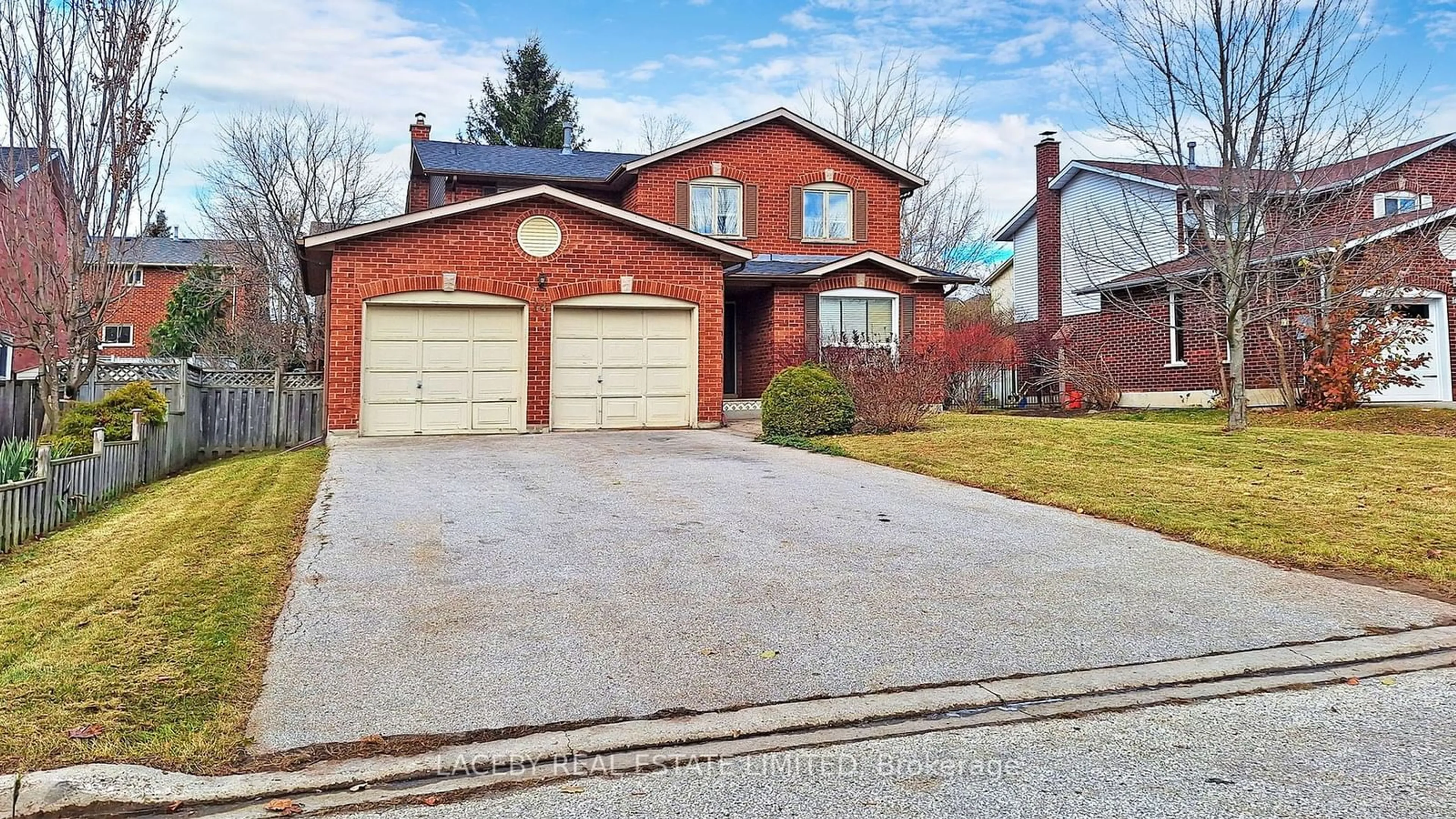 Home with brick exterior material for 14 Kidds Lane, Innisfil Ontario L0L 1L0