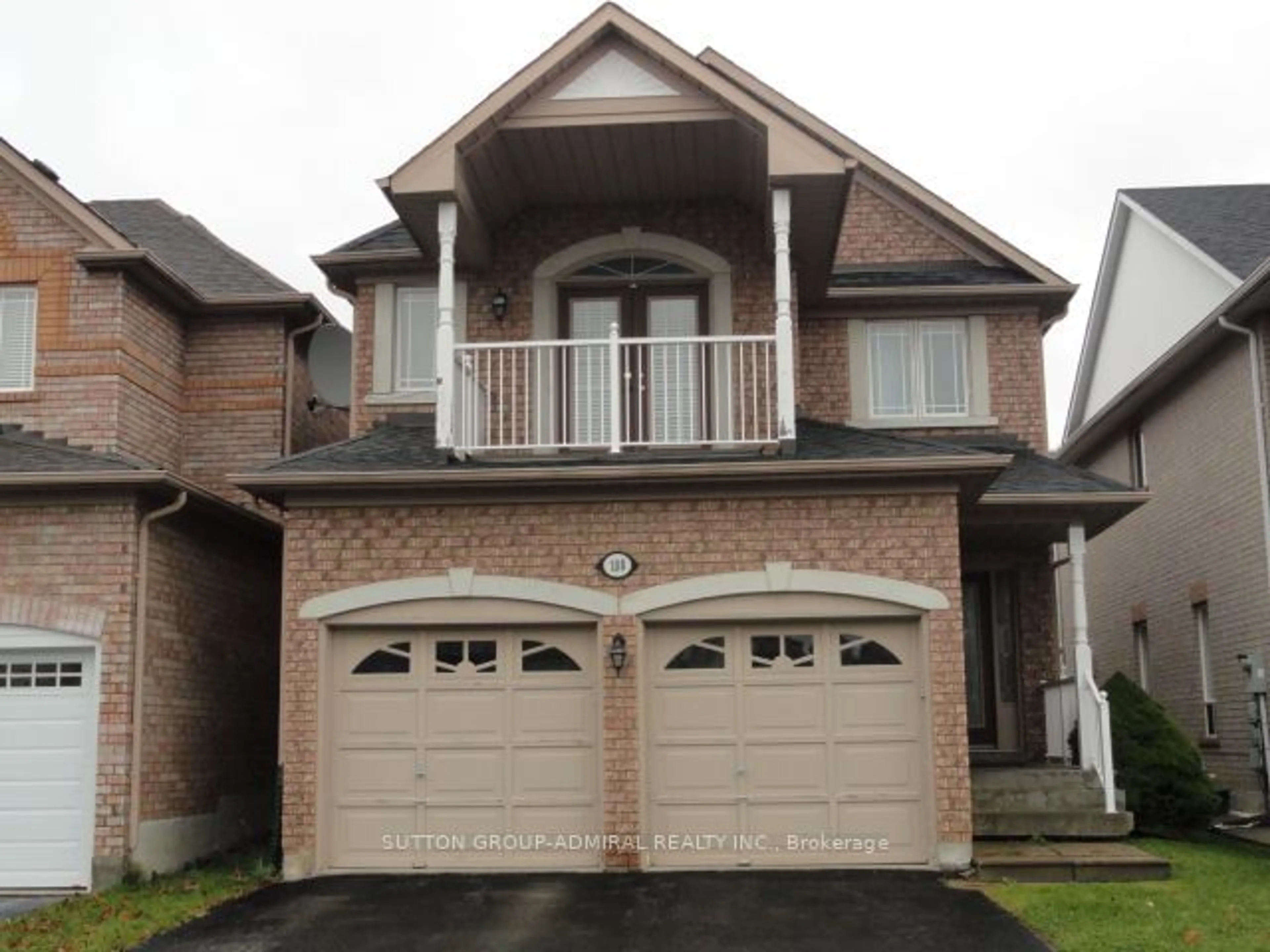 Frontside or backside of a home, cottage for 108 Littleside St, Richmond Hill Ontario L4E 3V7