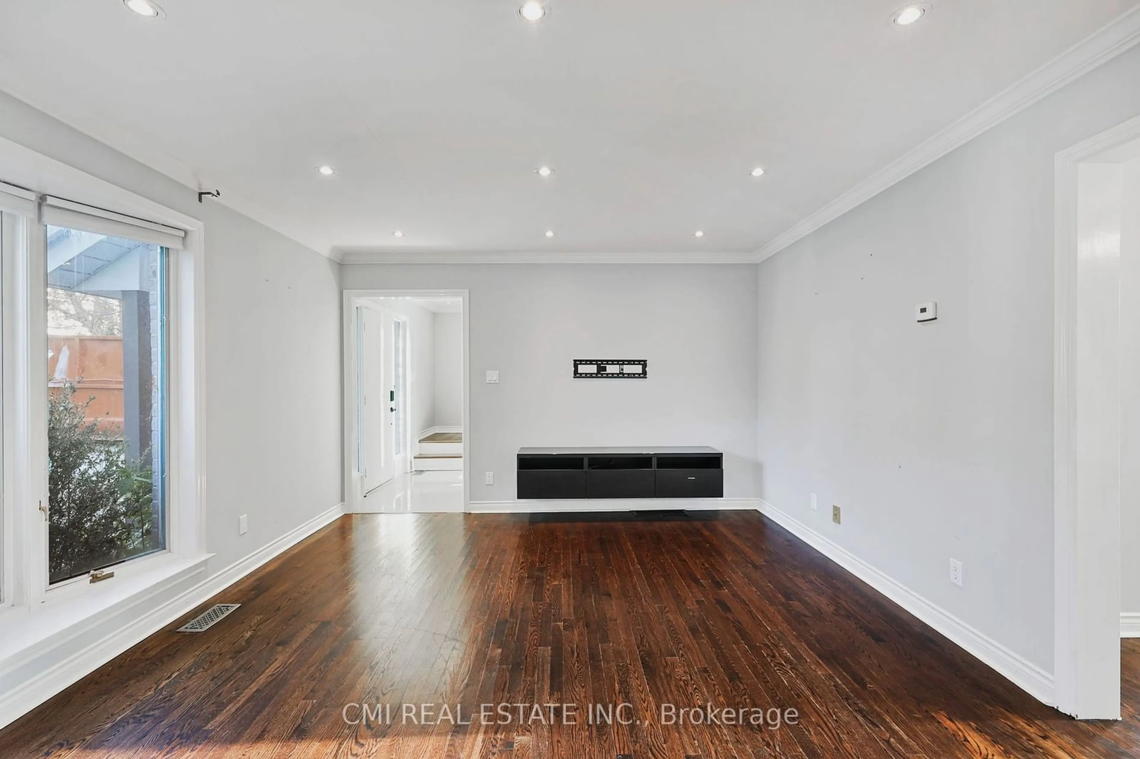 A pic of a room, wood floors for 14610 Woodbine Ave, Whitchurch-Stouffville Ontario L0H 1G0