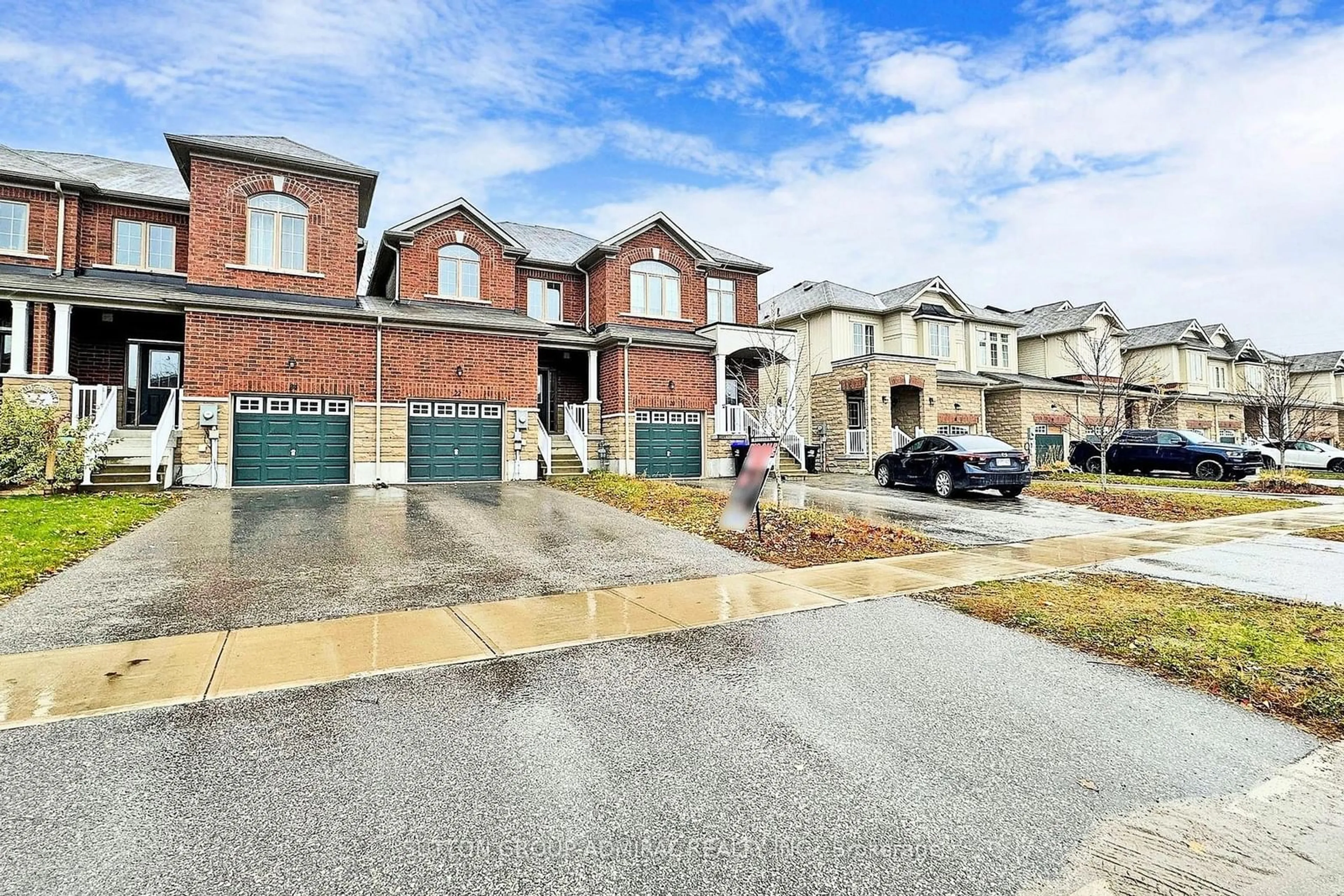 A pic from exterior of the house or condo, the street view for 22 Greenwood Dr, Essa Ontario N5A 7L3