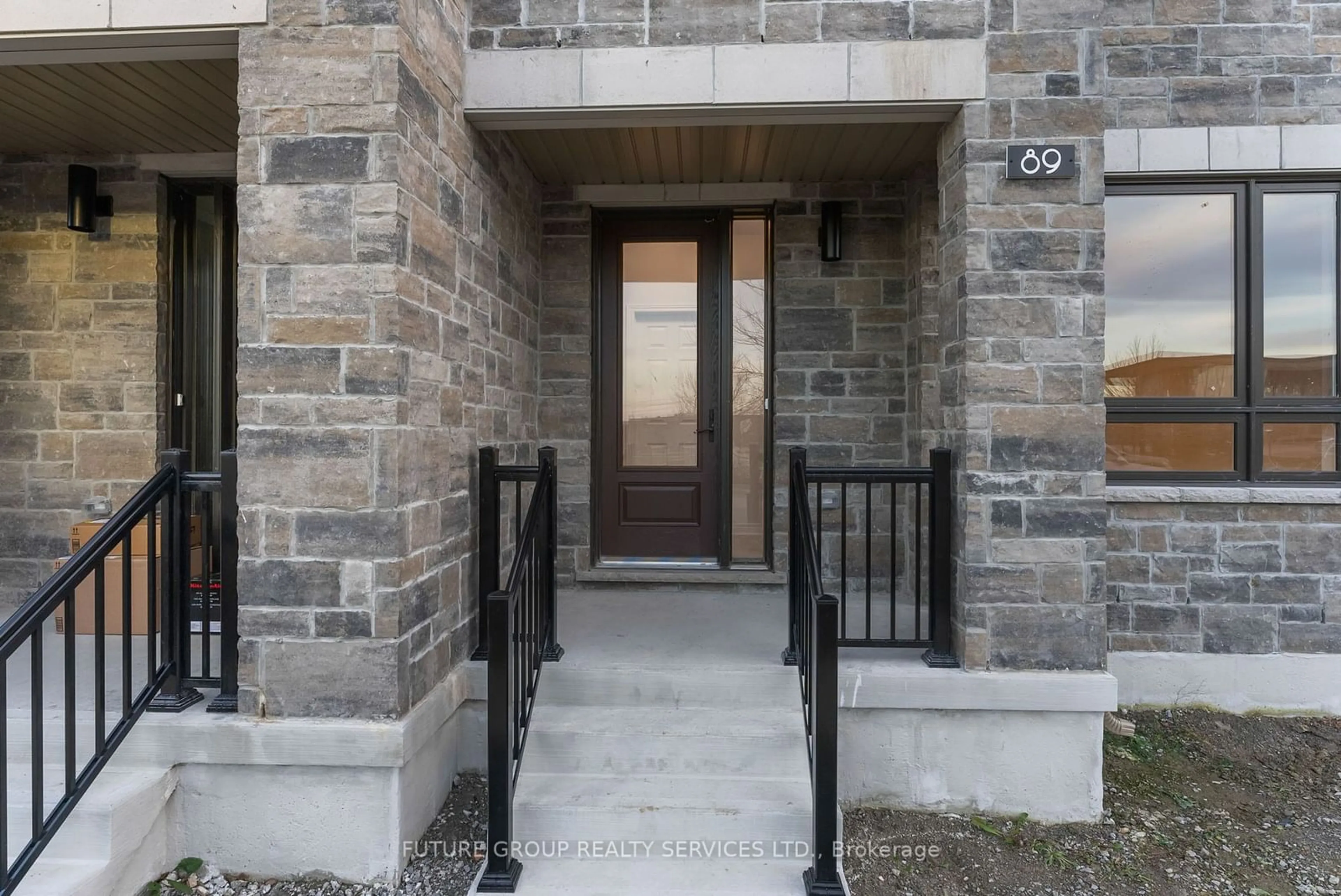 Indoor entryway, cement floor for 89 Mumbai Dr, Markham Ontario L3S 3K5