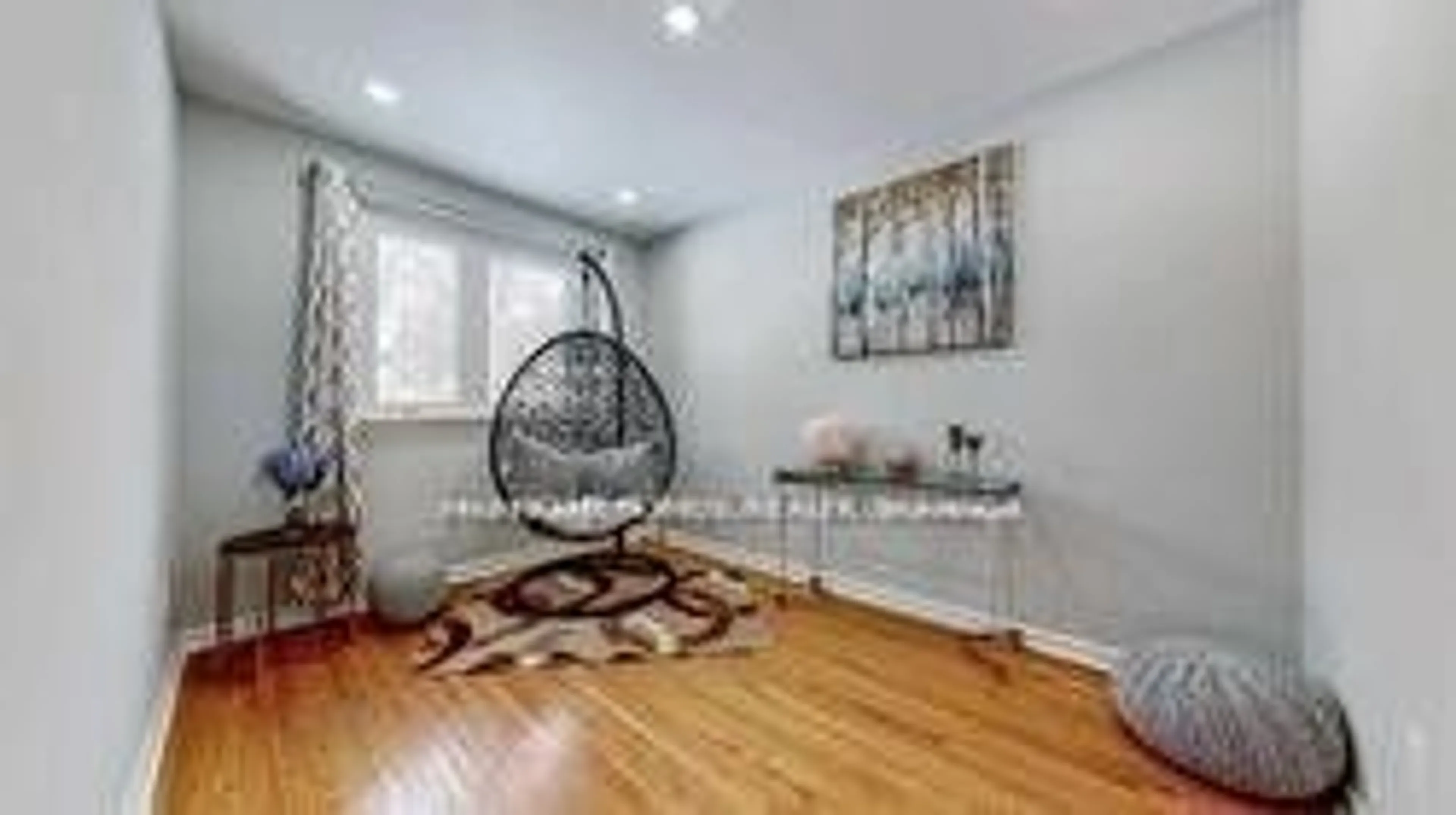 Indoor entryway, wood floors for 13 Sherwood Forest Dr, Markham Ontario L3P 1P5