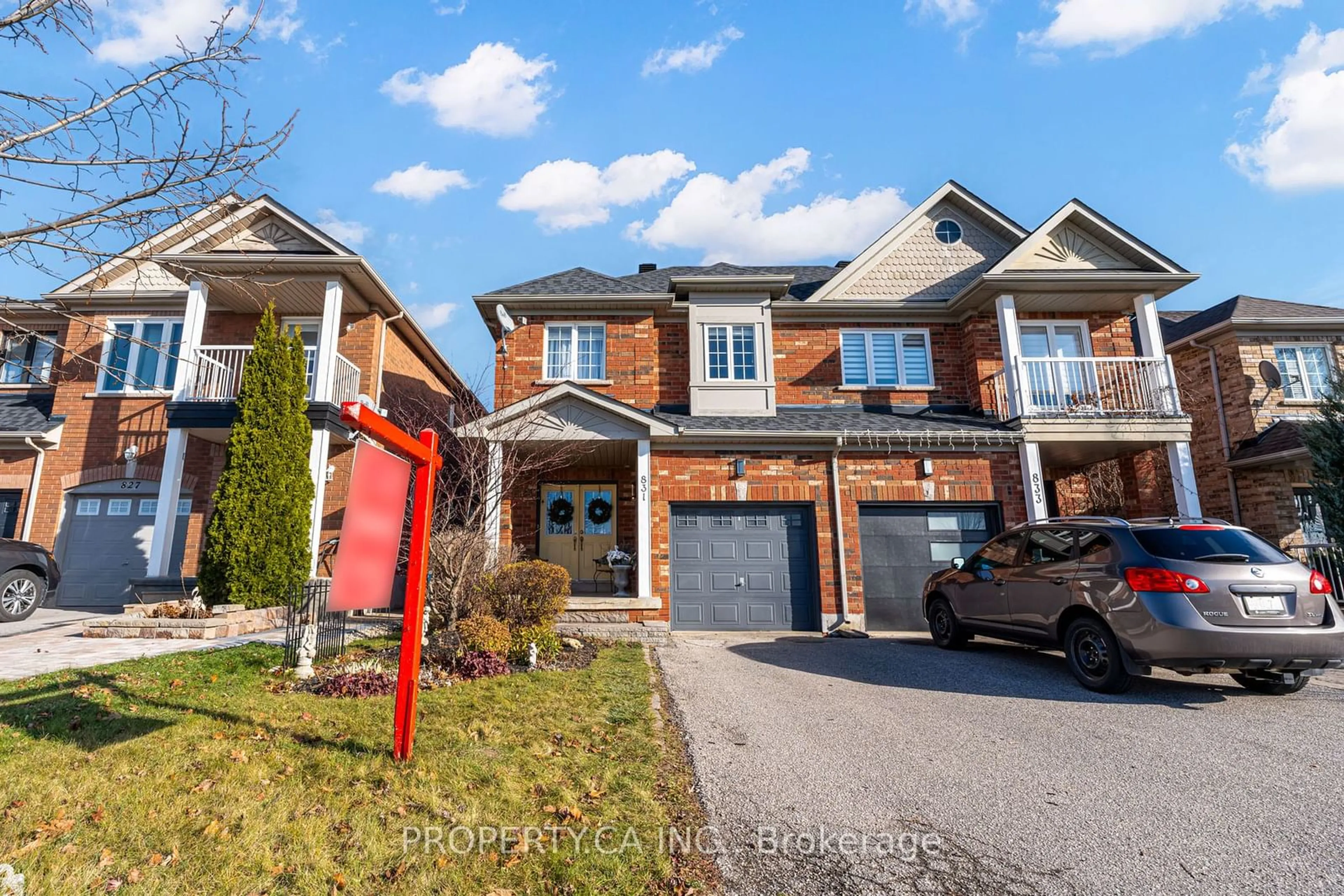 A pic from exterior of the house or condo, the street view for 831 Joe Persechini Dr, Newmarket Ontario L3X 2T7