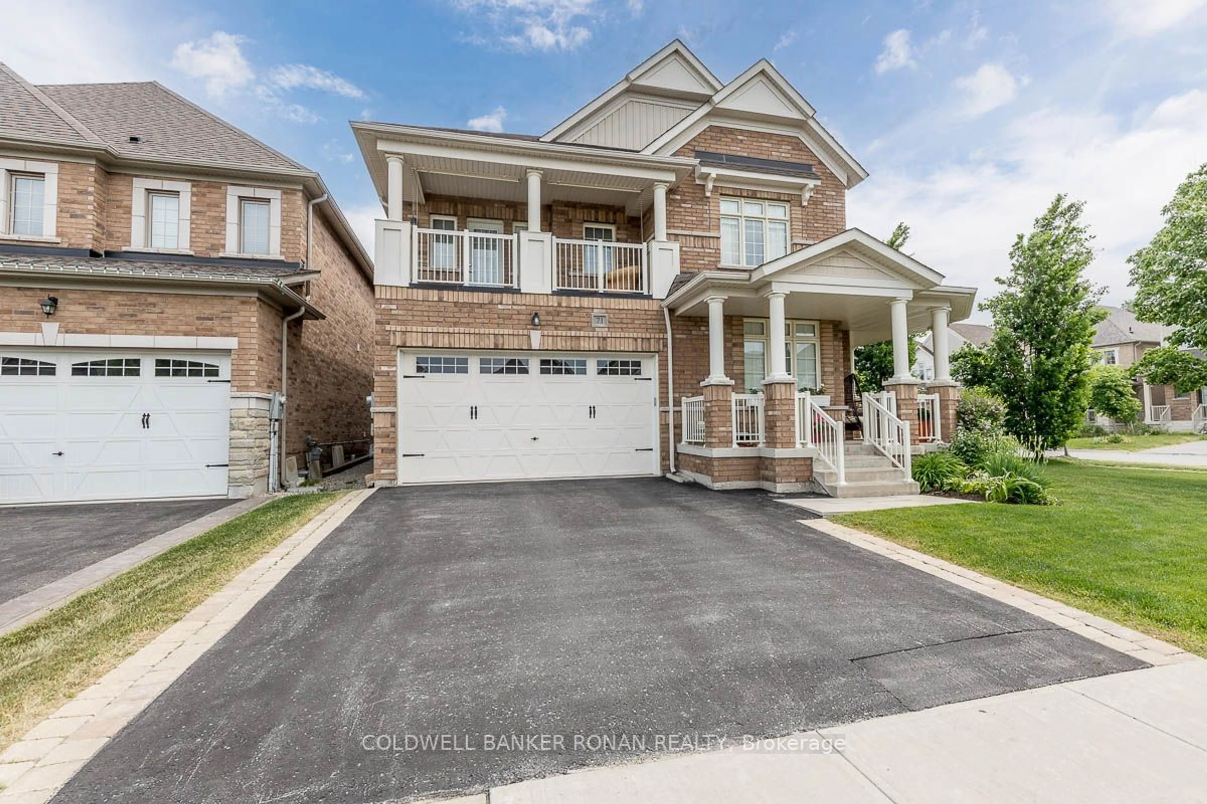 Frontside or backside of a home, the street view for 71 Cauthers Cres, New Tecumseth Ontario L9R 0L2