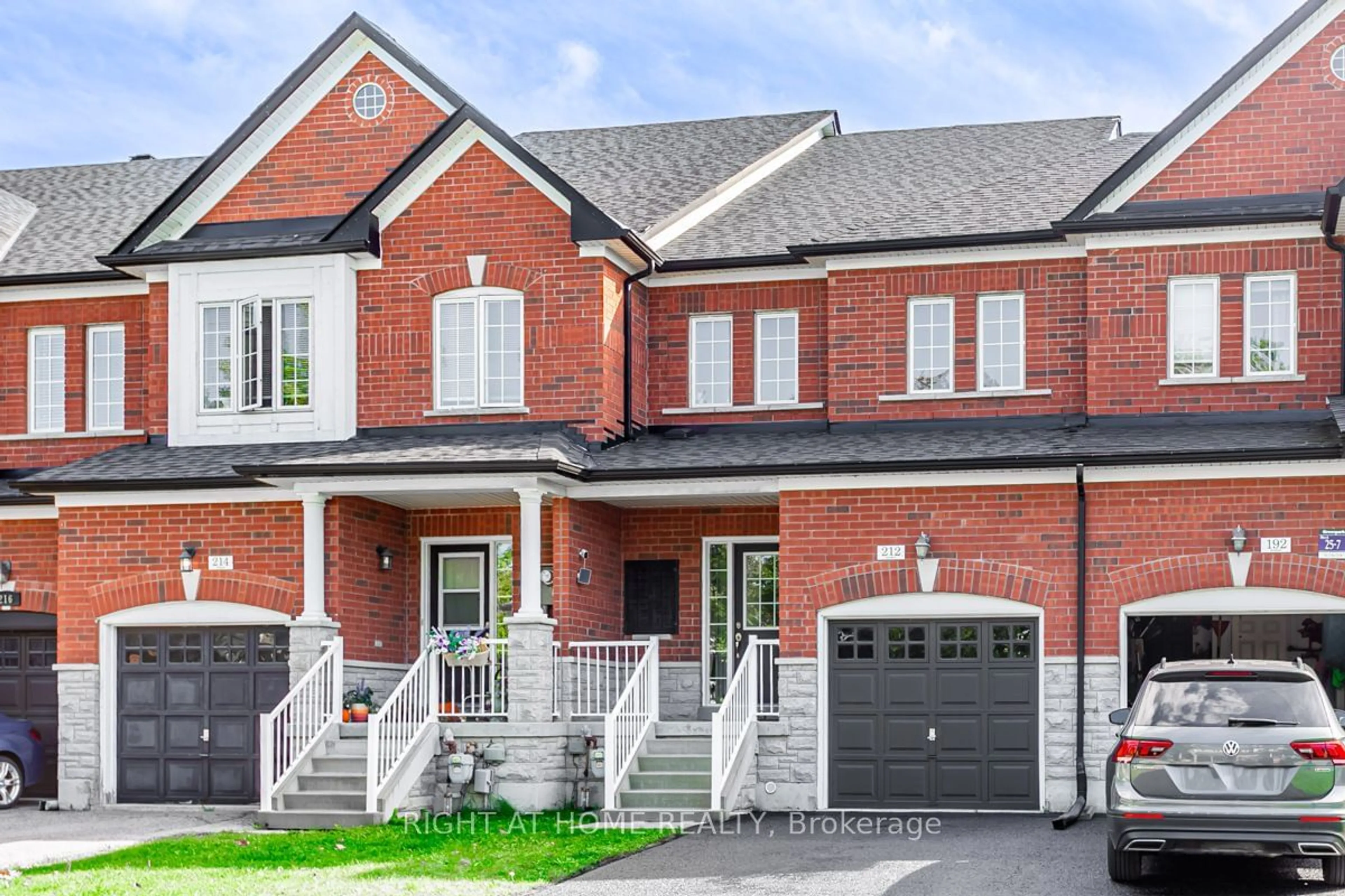 Home with brick exterior material for 212 ZOKOL Dr, Aurora Ontario L4G 0B8