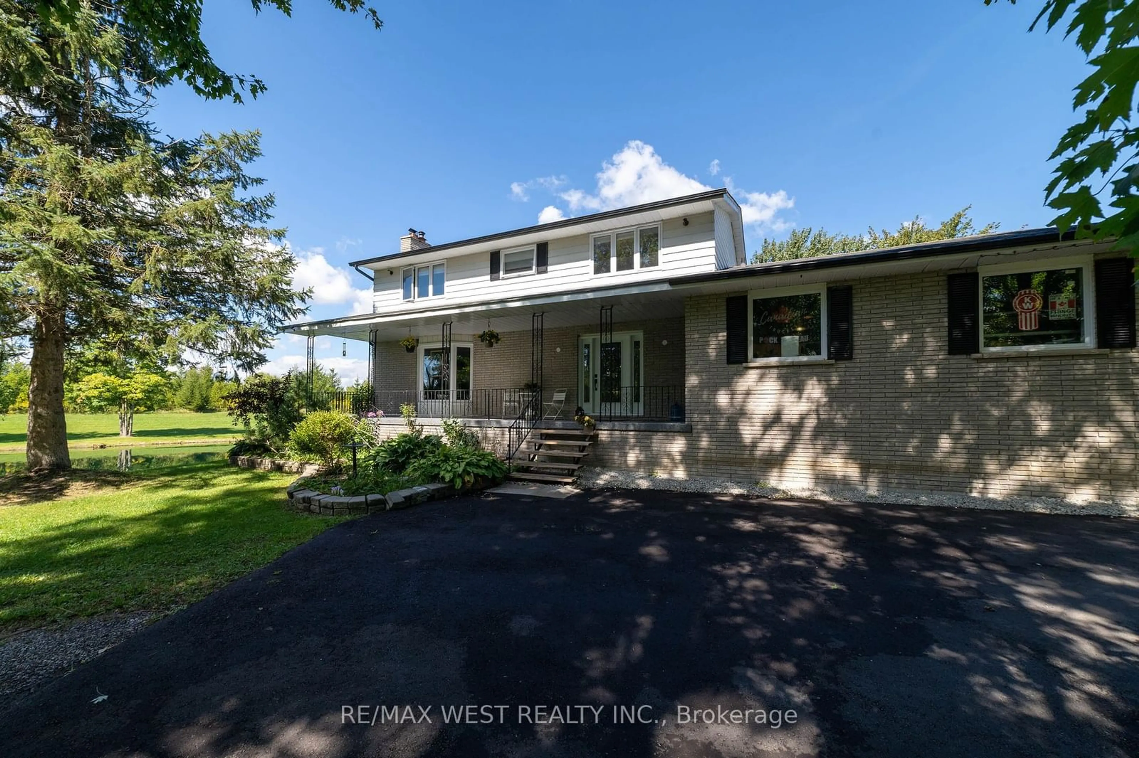 Frontside or backside of a home, the front or back of building for 3252 15th Sdrd, New Tecumseth Ontario L0G 1A0