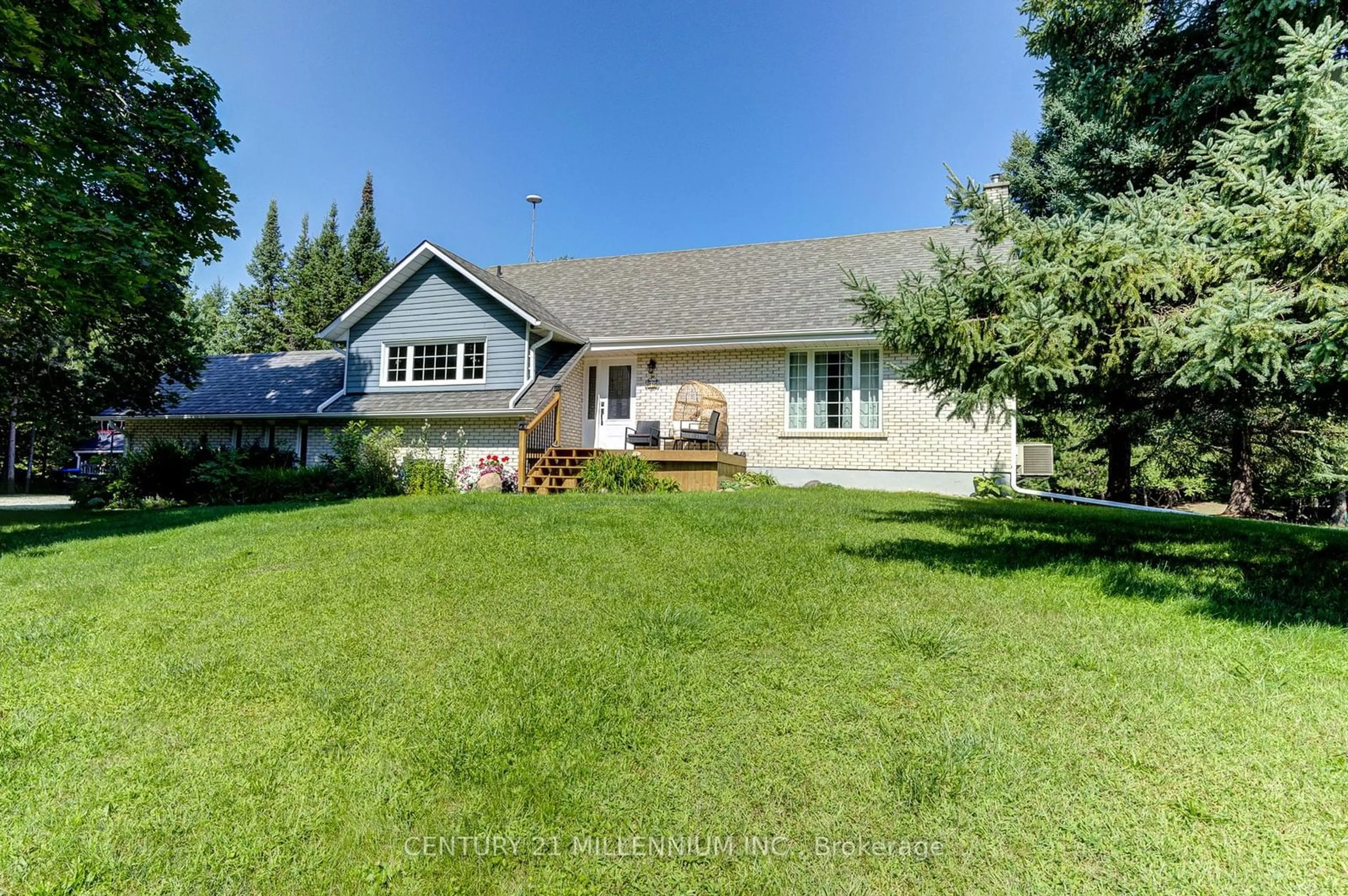 Frontside or backside of a home, cottage for 19 Gallowood Tr, Adjala-Tosorontio Ontario L0M 1J0