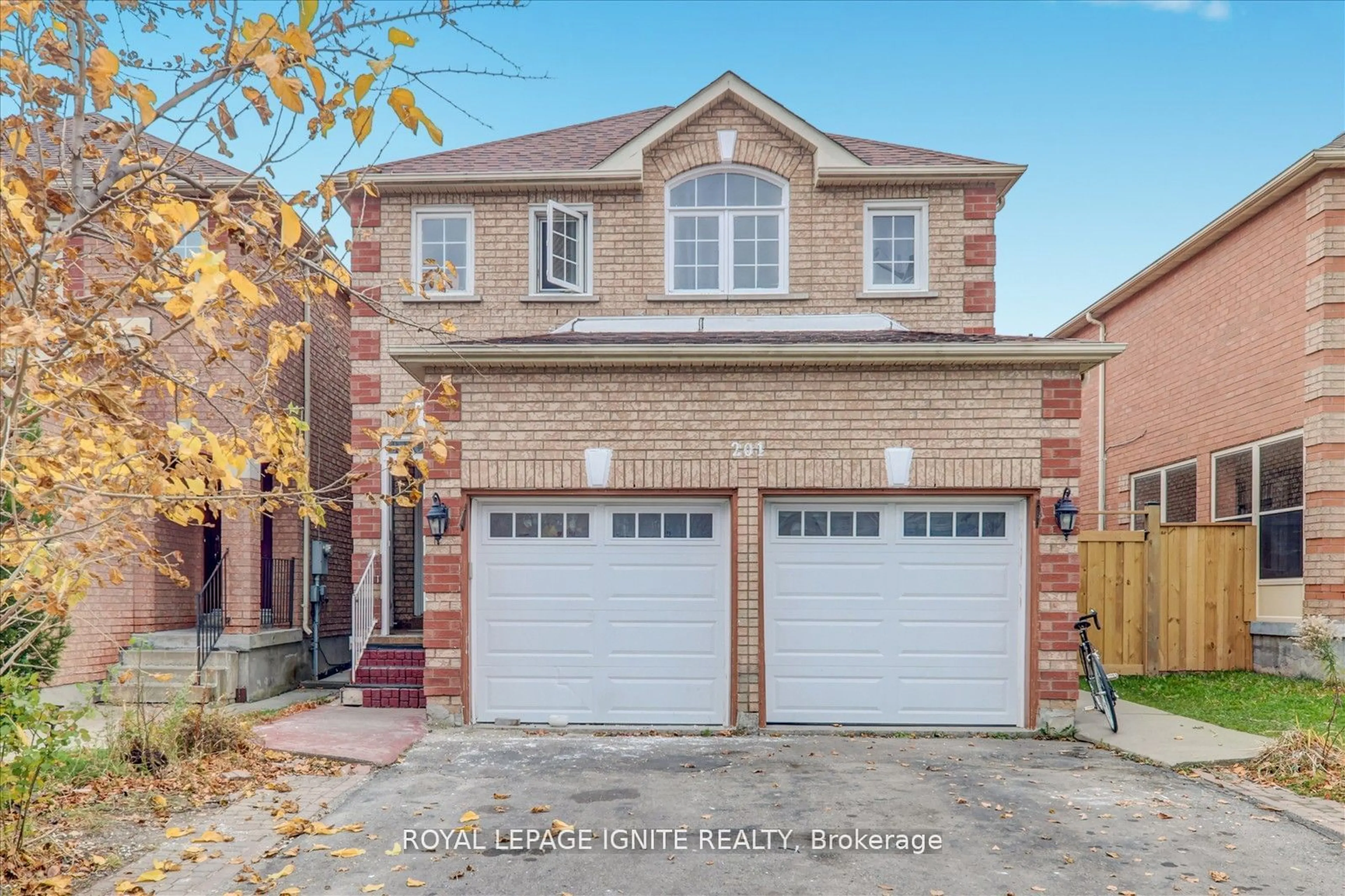 Home with brick exterior material for 201 Sophia Rd, Markham Ontario L3S 4C5