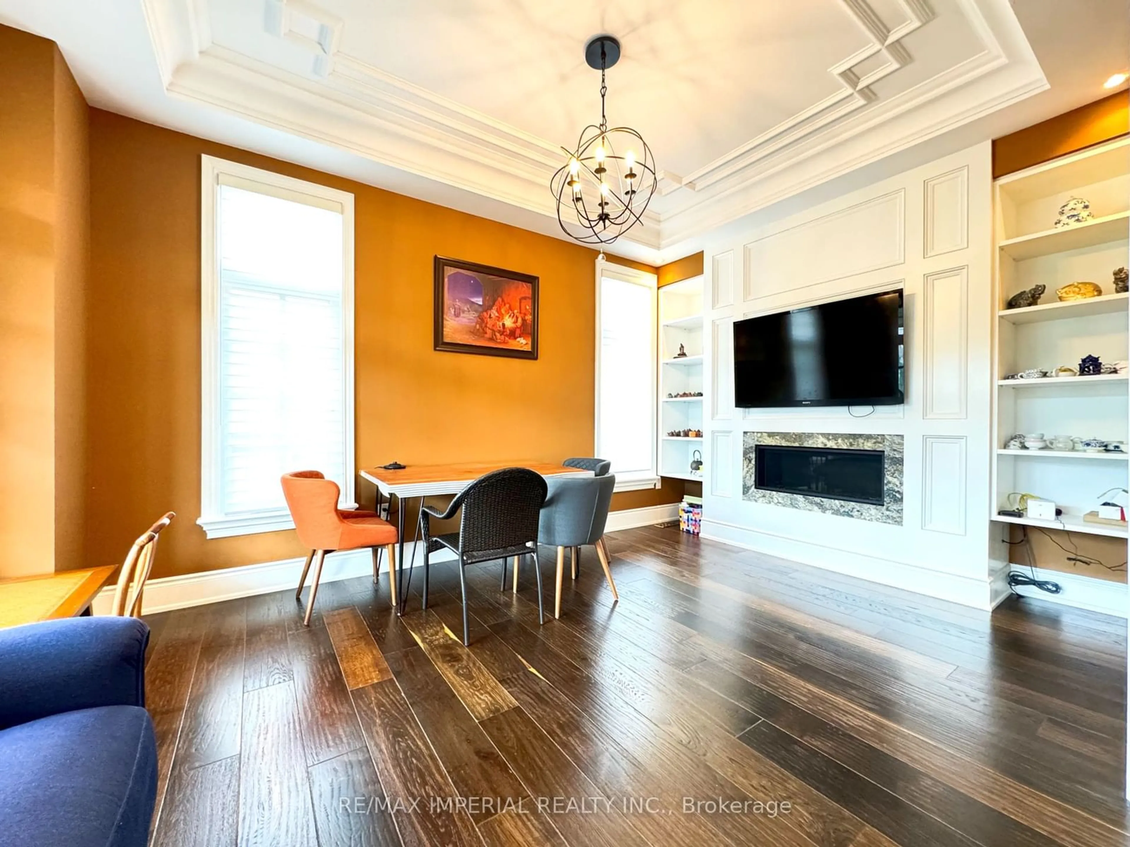 A pic of a room, wood floors for 190 Angus Glen Blvd, Markham Ontario L6C 0K1