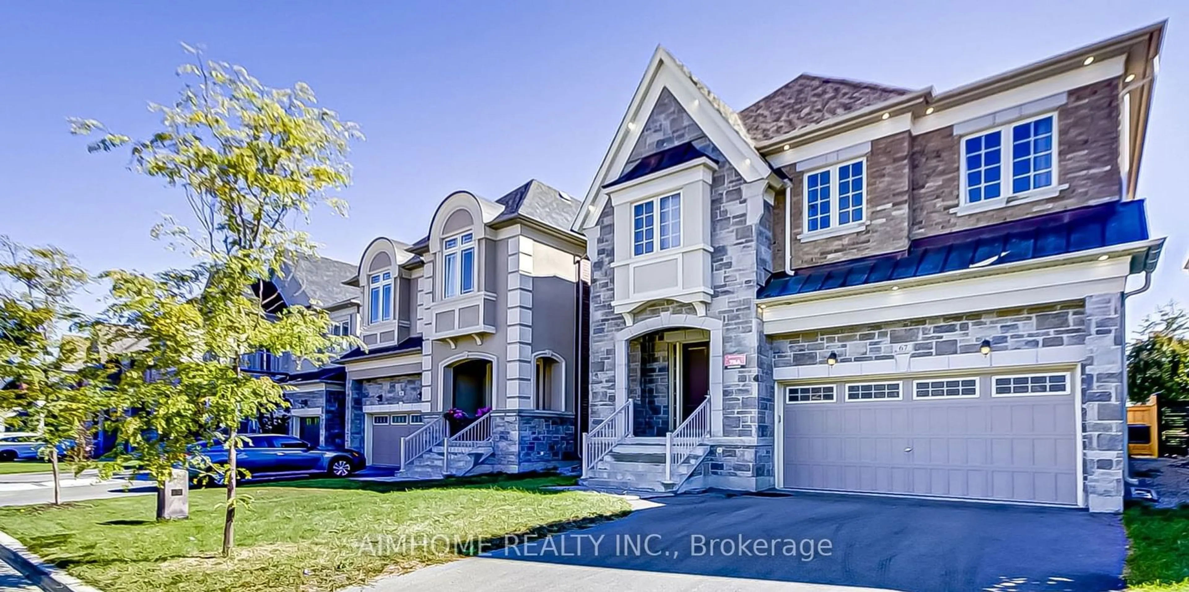 A pic from exterior of the house or condo, the street view for 67 Menotti Dr, Richmond Hill Ontario L4E 1G7