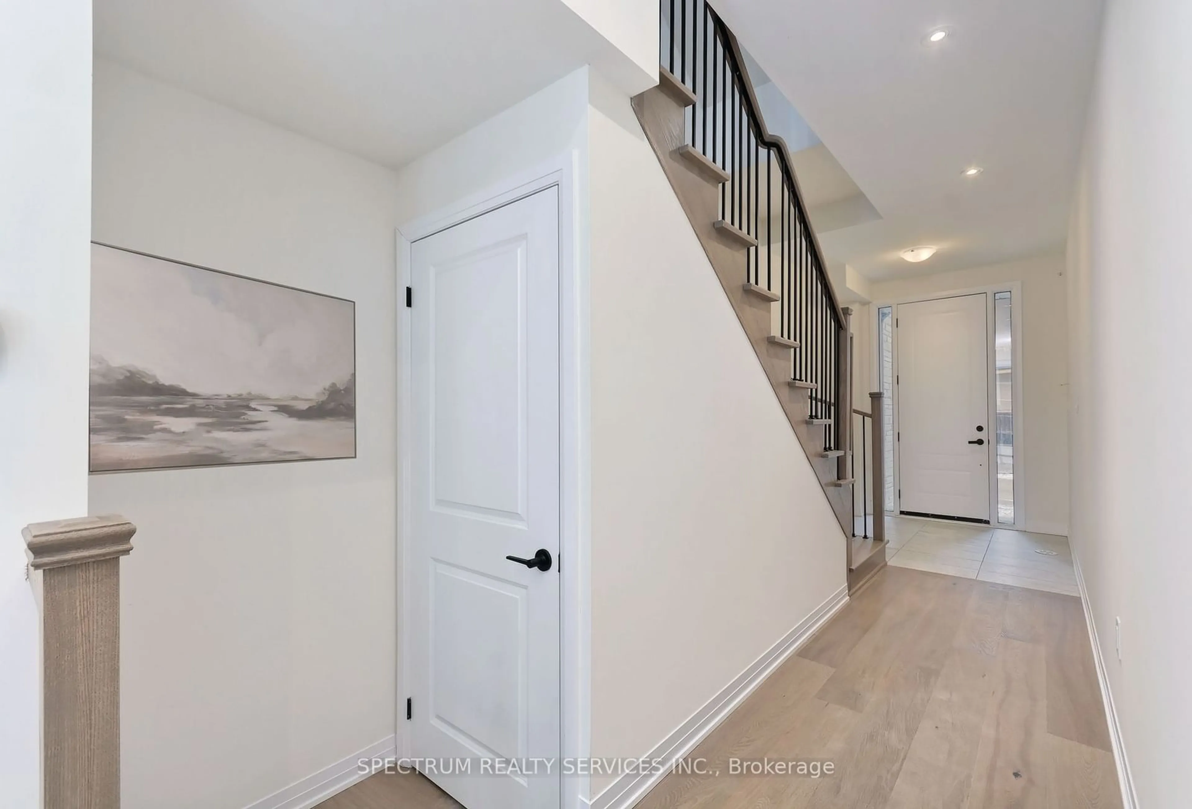 Indoor entryway, wood floors for 31 De La Roche Dr, Vaughan Ontario L4H 5G4