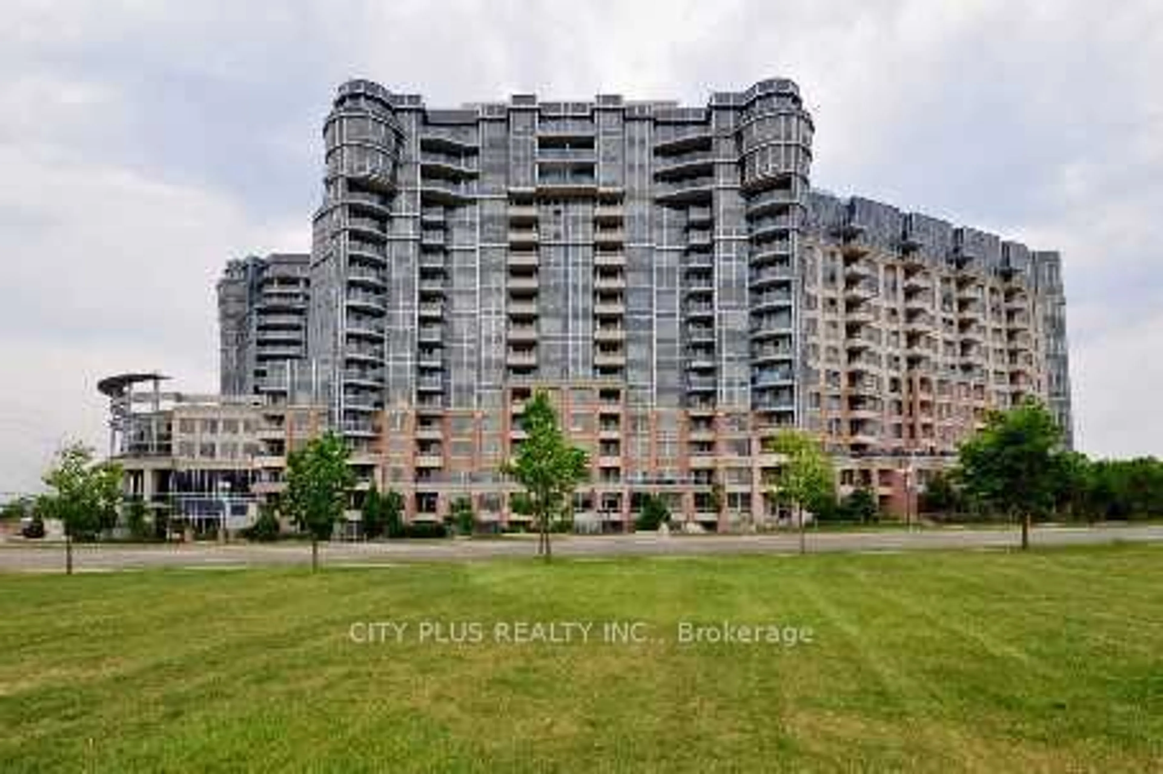 A pic from exterior of the house or condo, the view of city buildings for 33 Cox Blvd #618, Markham Ontario L3R 8A6