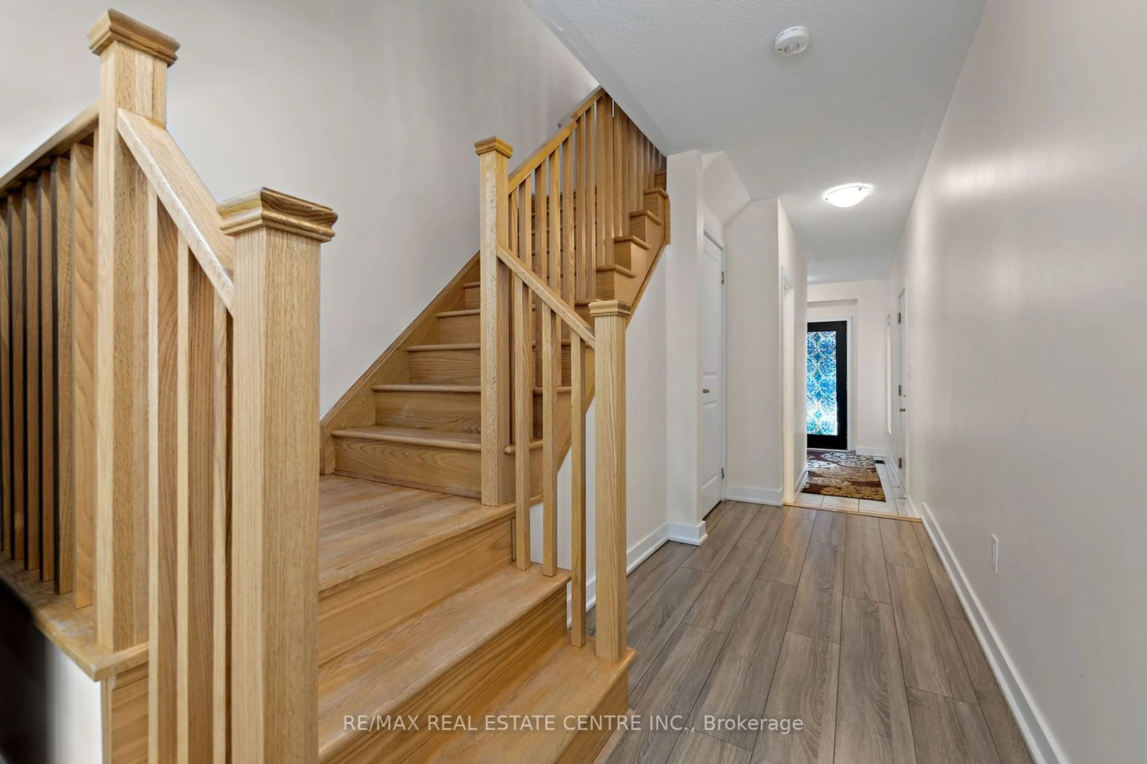 Stairs for 53 Benoit St, Vaughan Ontario L4H 4R3