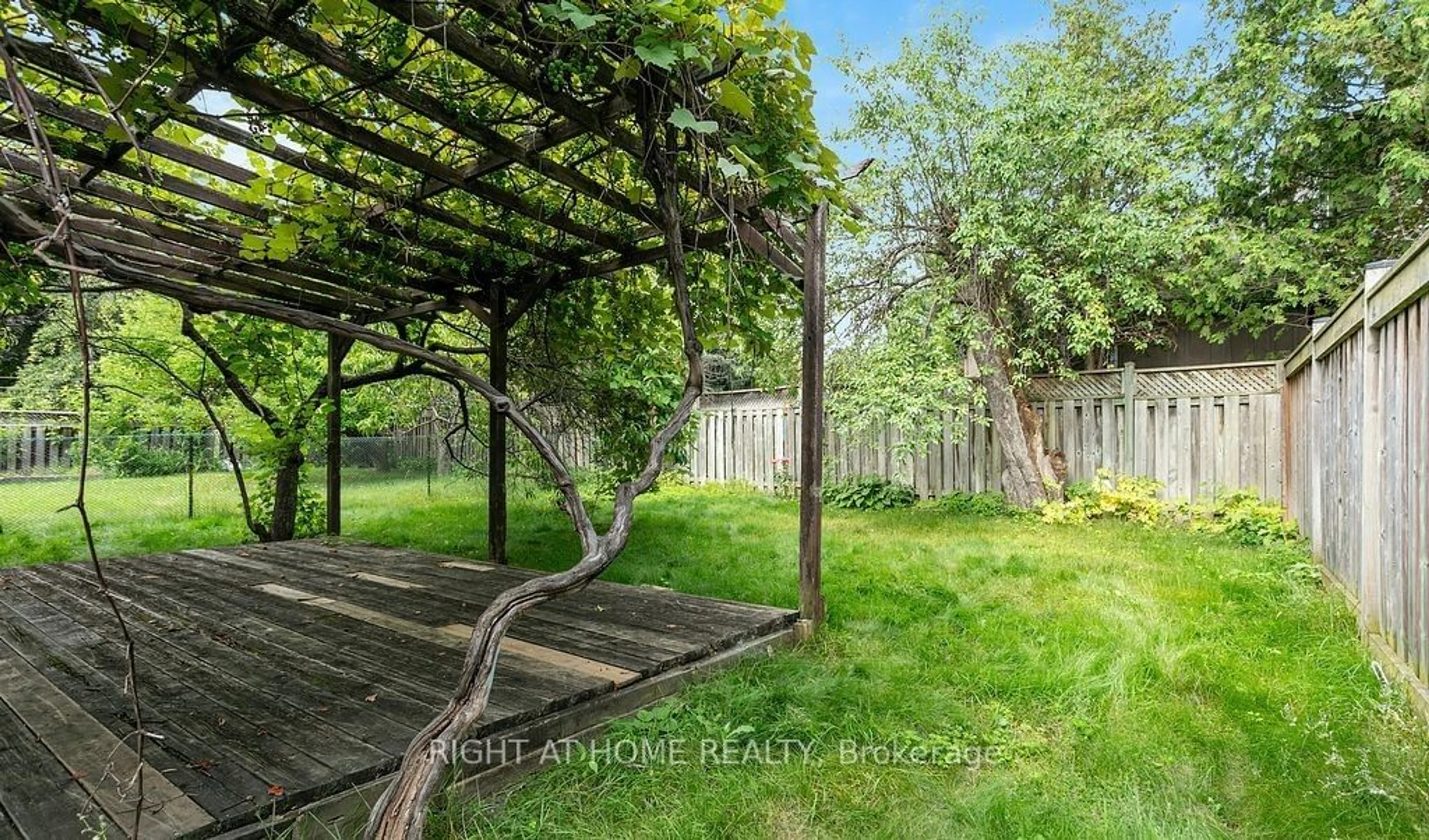 Patio, the fenced backyard for 46 Sunnywood Cres, Richmond Hill Ontario L4C 6W3