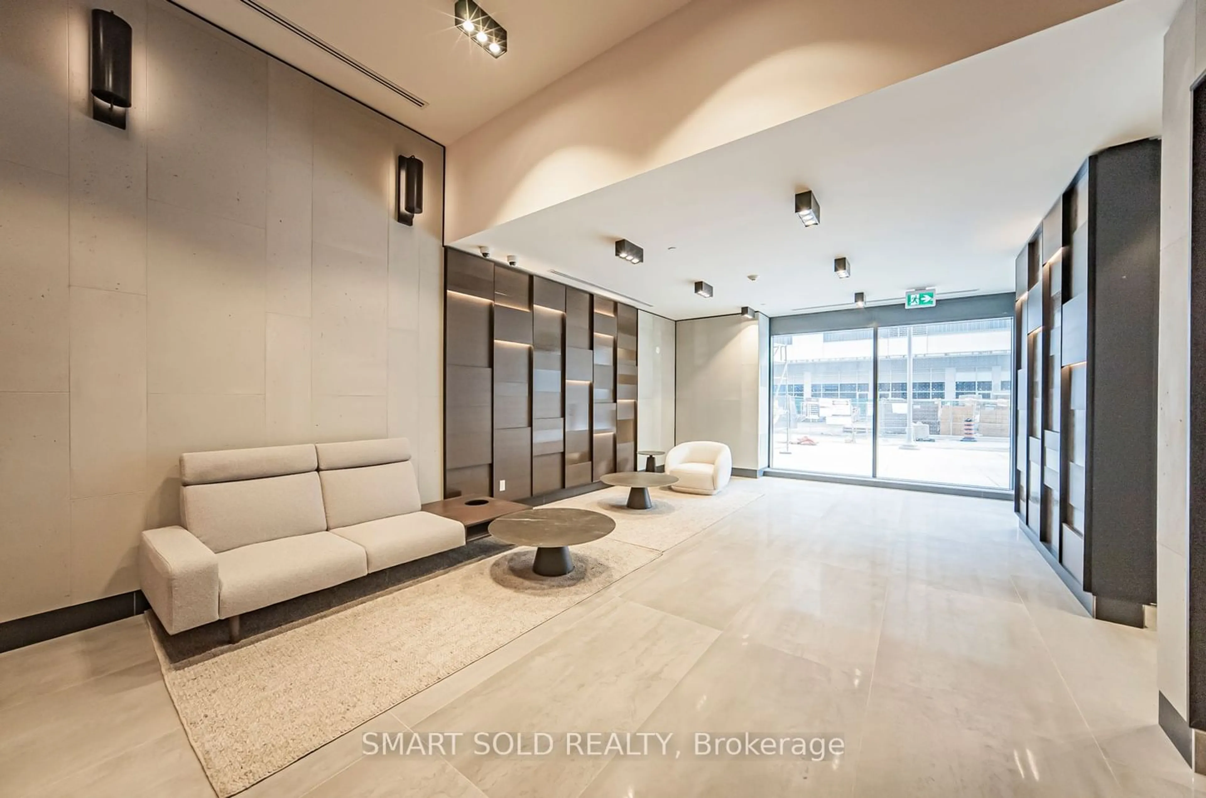 Indoor lobby, cement floor for 38 Simcoe Prom #504, Markham Ontario L6G 0H7